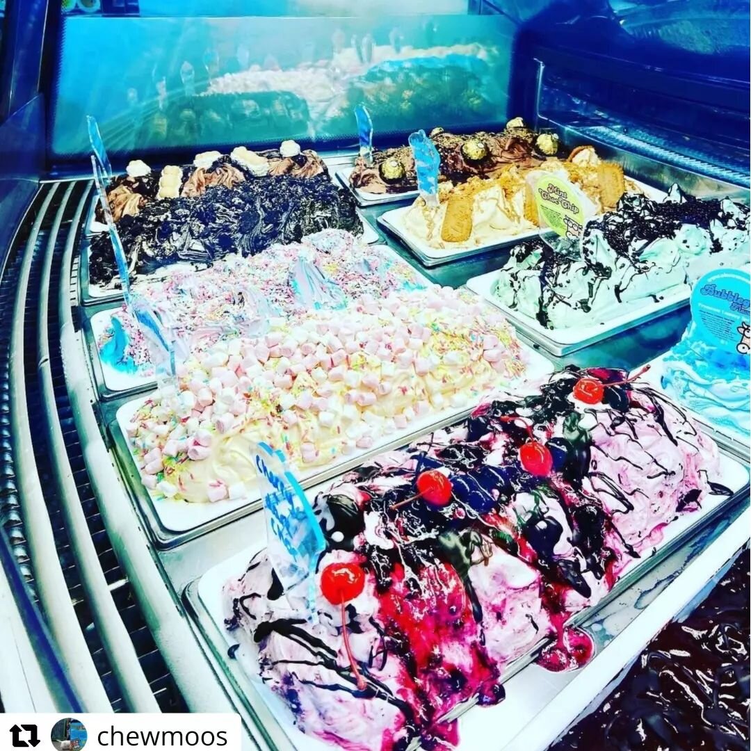 What a smorgasbord of flavours! All made with delicious premium Guernsey milk!
.
#Repost @chewmoos with @let.repost 
&bull; &bull; &bull; &bull; &bull; &bull;
☀️☀️☀️☀️🍦🍦🍦🍦☀️☀️☀️☀️🐮🐮🐮🐮
Our Ice cream parlour opening times this week are:
Thursda