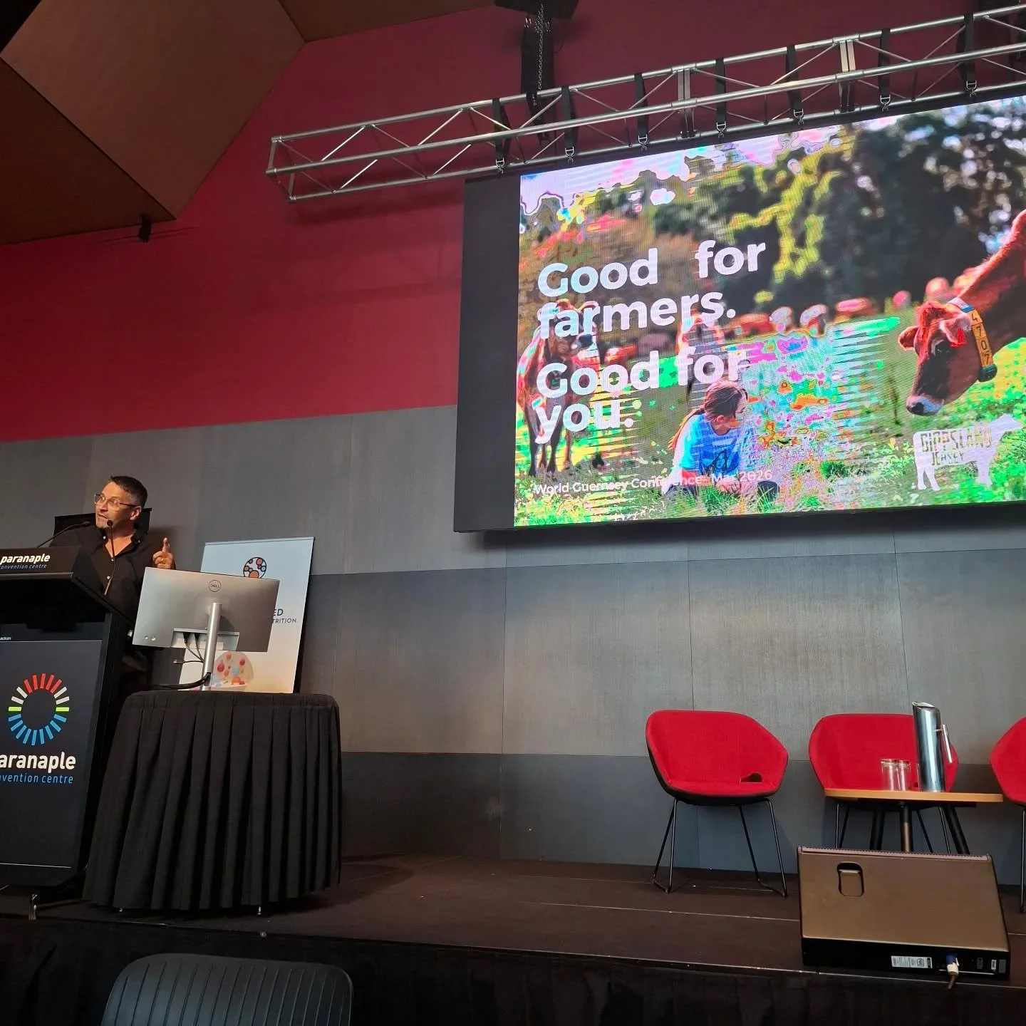 Some great insights today from our speakers on day 2 of the conference - a focus on sustainability and value adding - pictured here is smSteve Reynolds from @gippslandjersey sharing their insights on their journey and connecting with customers! 

#wg
