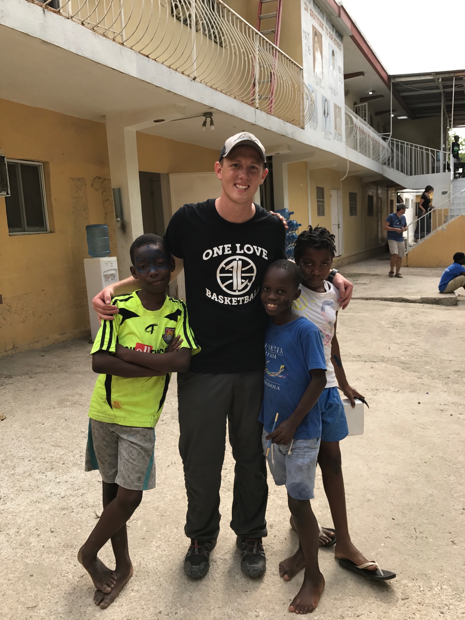 Pastor Matt, Mission's Pastor at Hope Community Church , sharing the One Love of Jesus in Haiti last week.