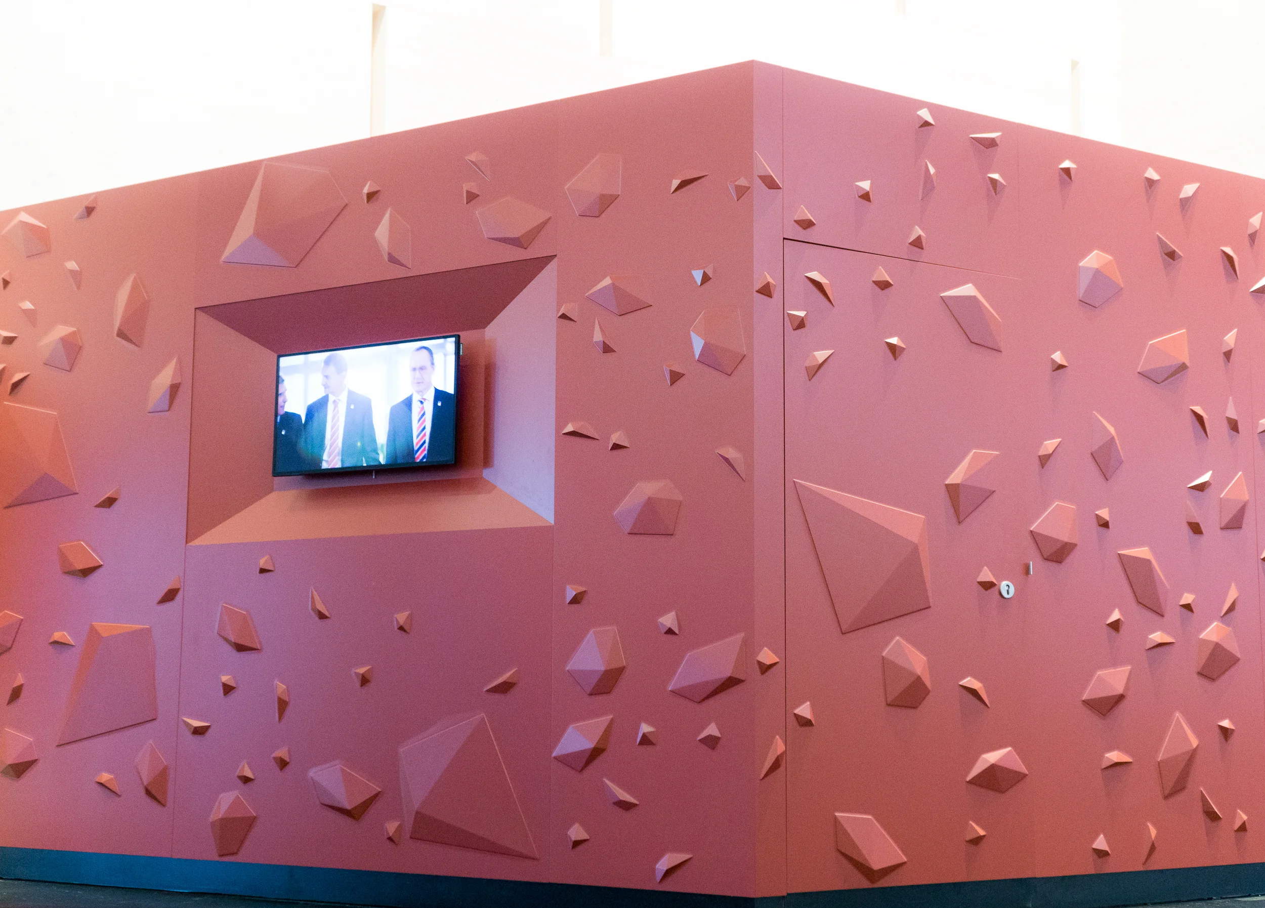 3DL Sculpted Wall