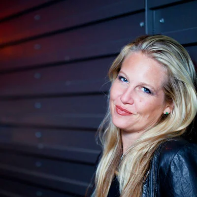 Alexis Readinger, founder of preen inc., creator of some of los angeles’ most beautiful restaurants. Hear what she has to share at the decorative surfaces conference.
