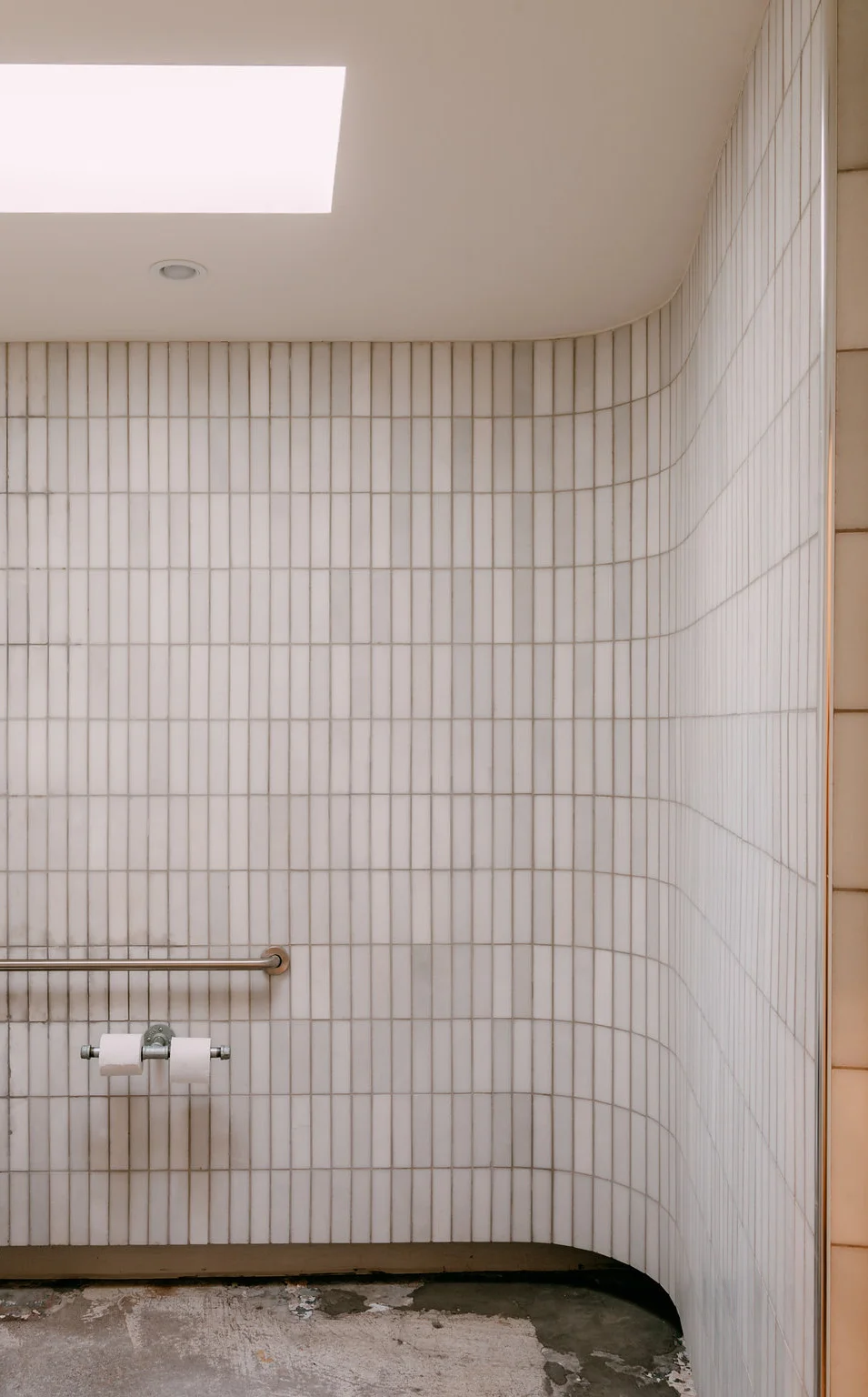 cy_bathroom_lg.jpg
