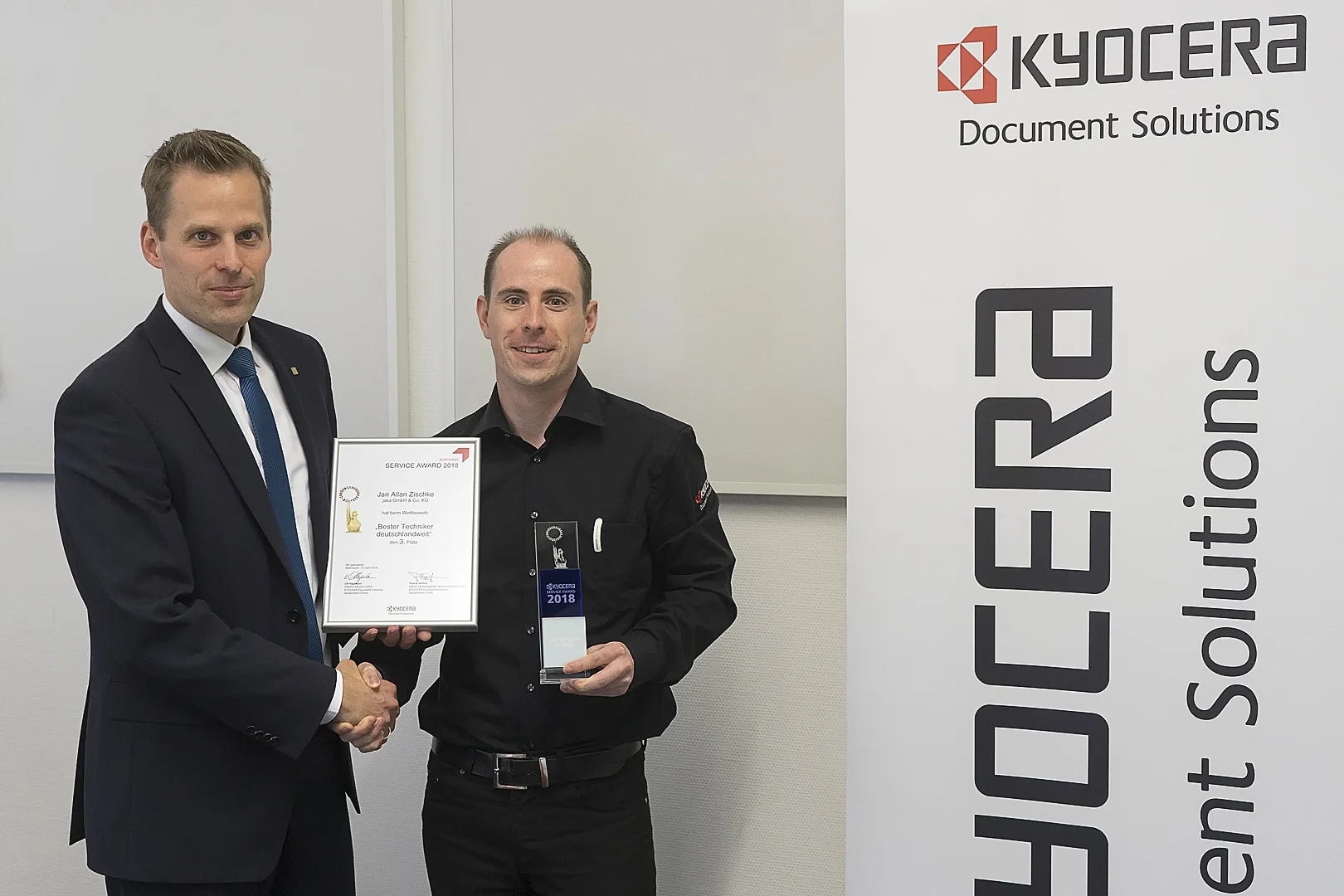 Siegerehrung_J.A.Zischke_KYOCERA-Service-Award.jpg