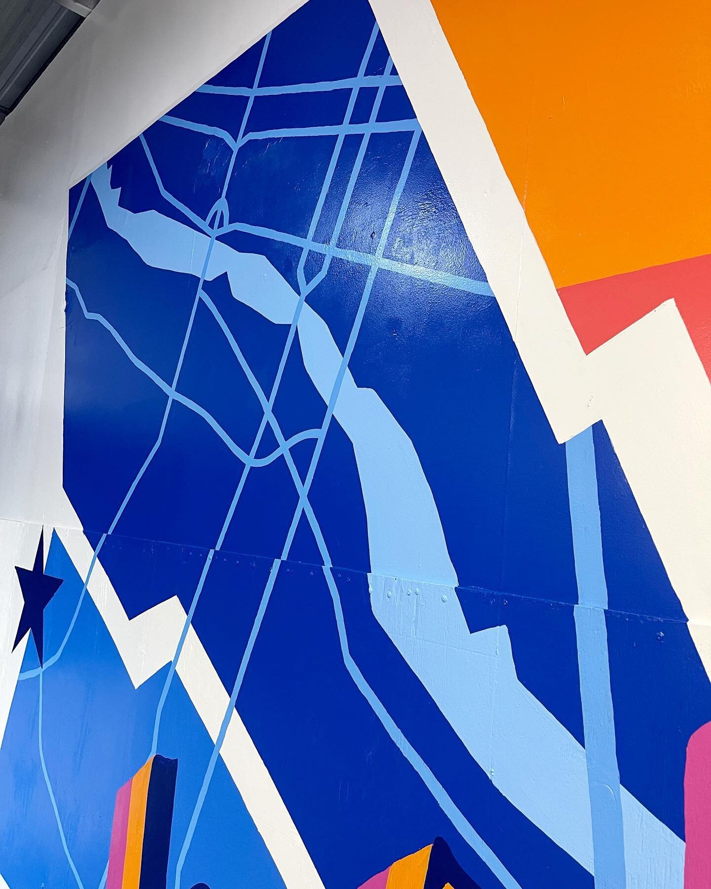 looking good Austin 👀📍

this mural install included a map of downtown Austin, TX! the star represents the location of the CrossFit gym @solacrossfit on South Lamar! 

now for the real question: can you read the map?! 

#atx #austin #austintexas #te