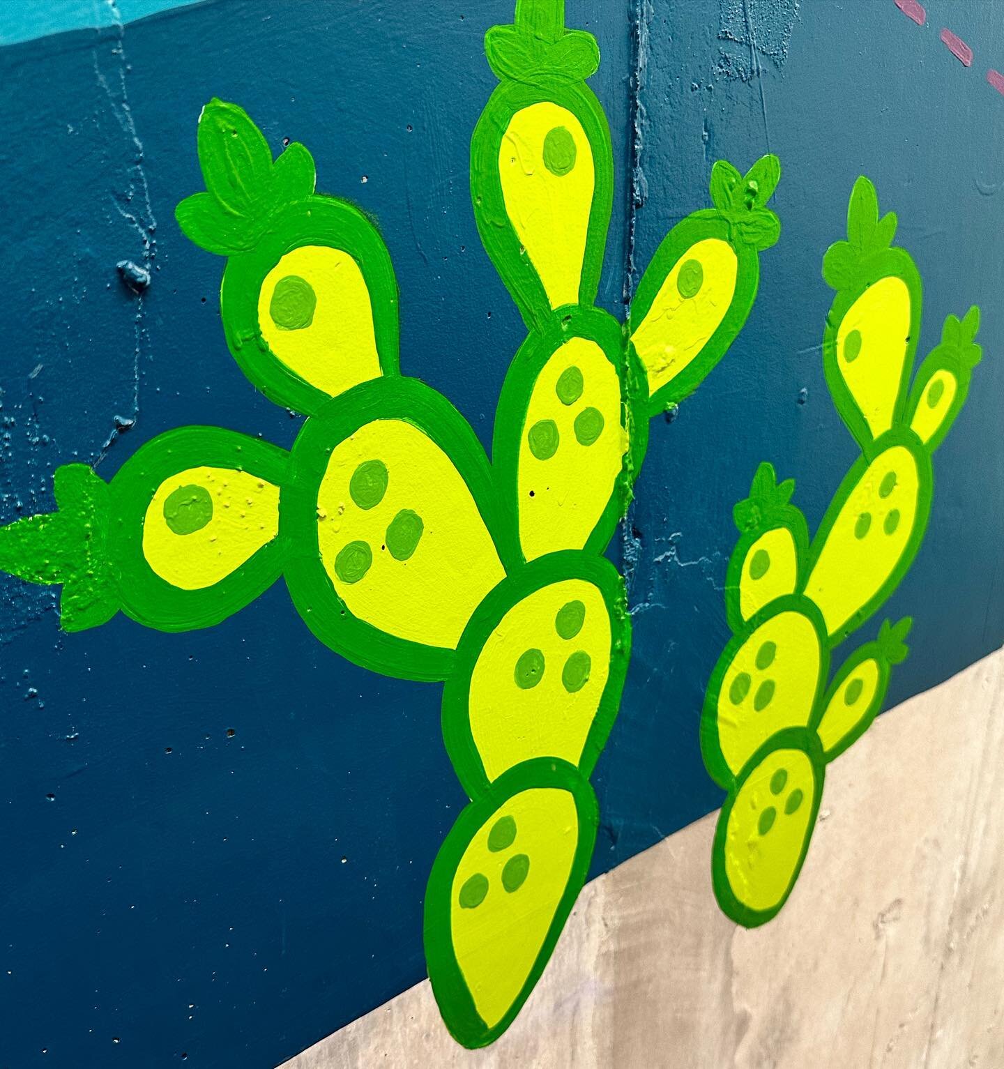 why are texas cacti just so damn cute?! 

#atx #austin #austintexas #texas #austinmurals #atxmurals #muralist #mural #atxmuralartist #austinmuralartist #cactus #texascactus