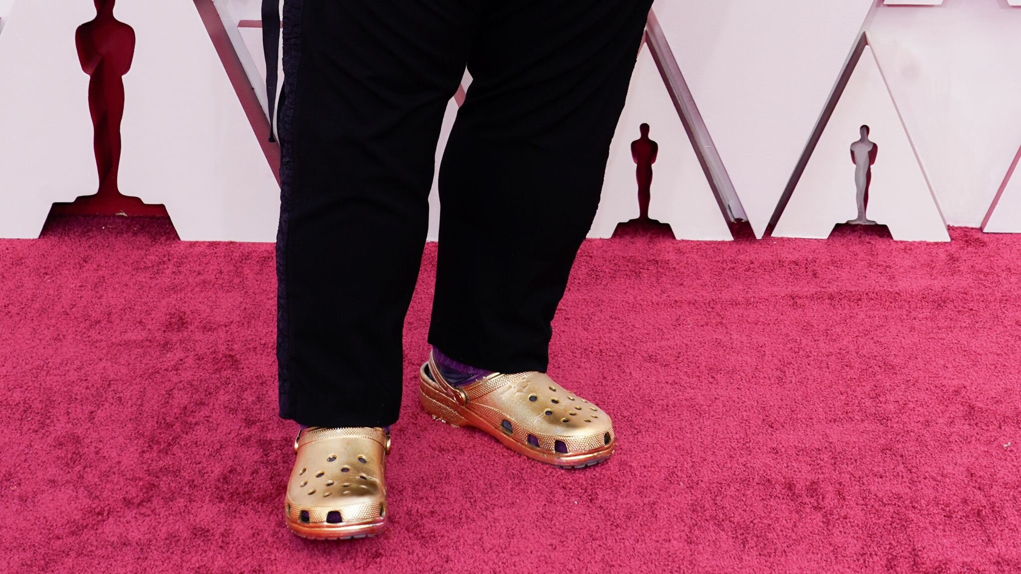 Crocs' Marketing Strategy. How it Turned an “Ugly” Shoe into a Hot Commodity