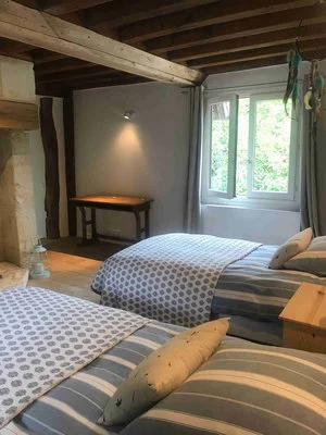 stage-yoga-sophie-tunnicliffe-france-franco-hameau-des-libellules.jpg