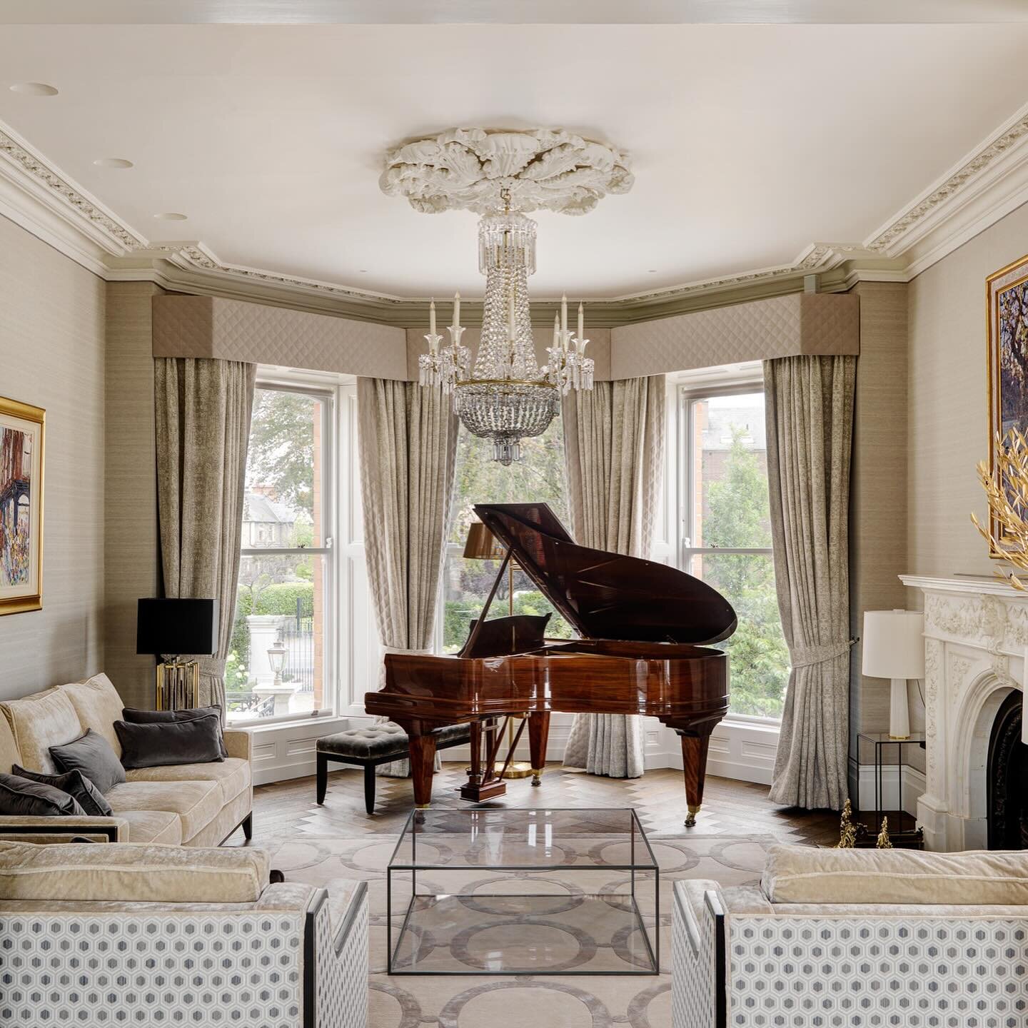 We love the drama of a period reception room - pictured here is the drawing room of our Terenure Transformation followed by the elegant dining and drawing rooms of a villa restoration in collaboration with @helenturkingtondesign 

Architecture @brazi