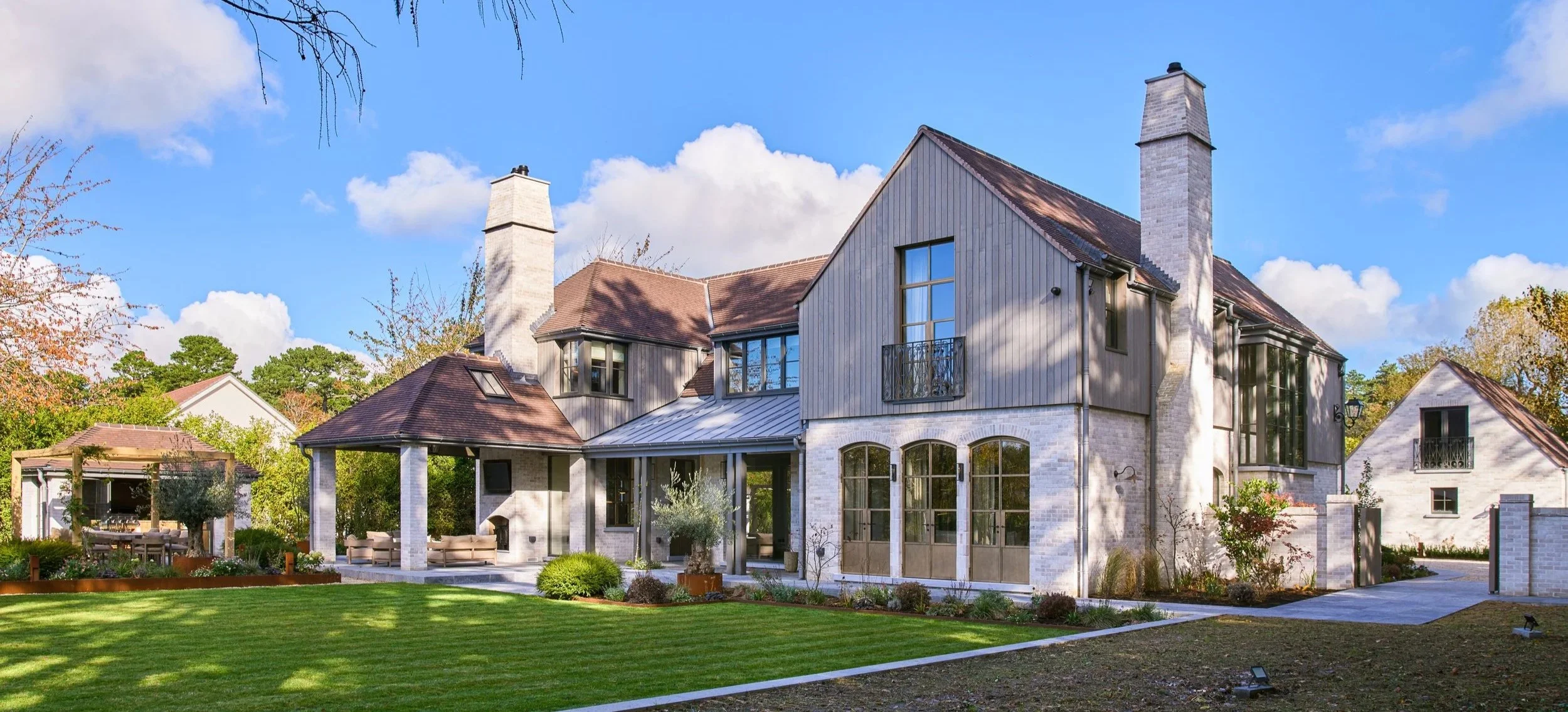 2. Lota Ext 10 4500px.jpg