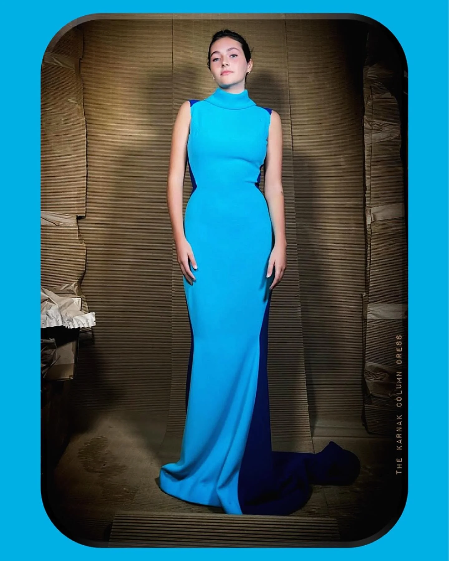 THE KARNAK COLUMN DRESS

The Karnak column dress in pure turquoise and deepest Lapis Lazuli is made in a sumptuous dry crepe fabric.

The style lines and colour play accentuate and flatter the figure for a voluptuous hour glass silhouette.
A sweeping