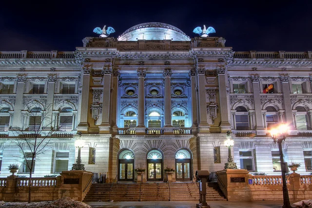 Milwaukee Public Library 4.jpg