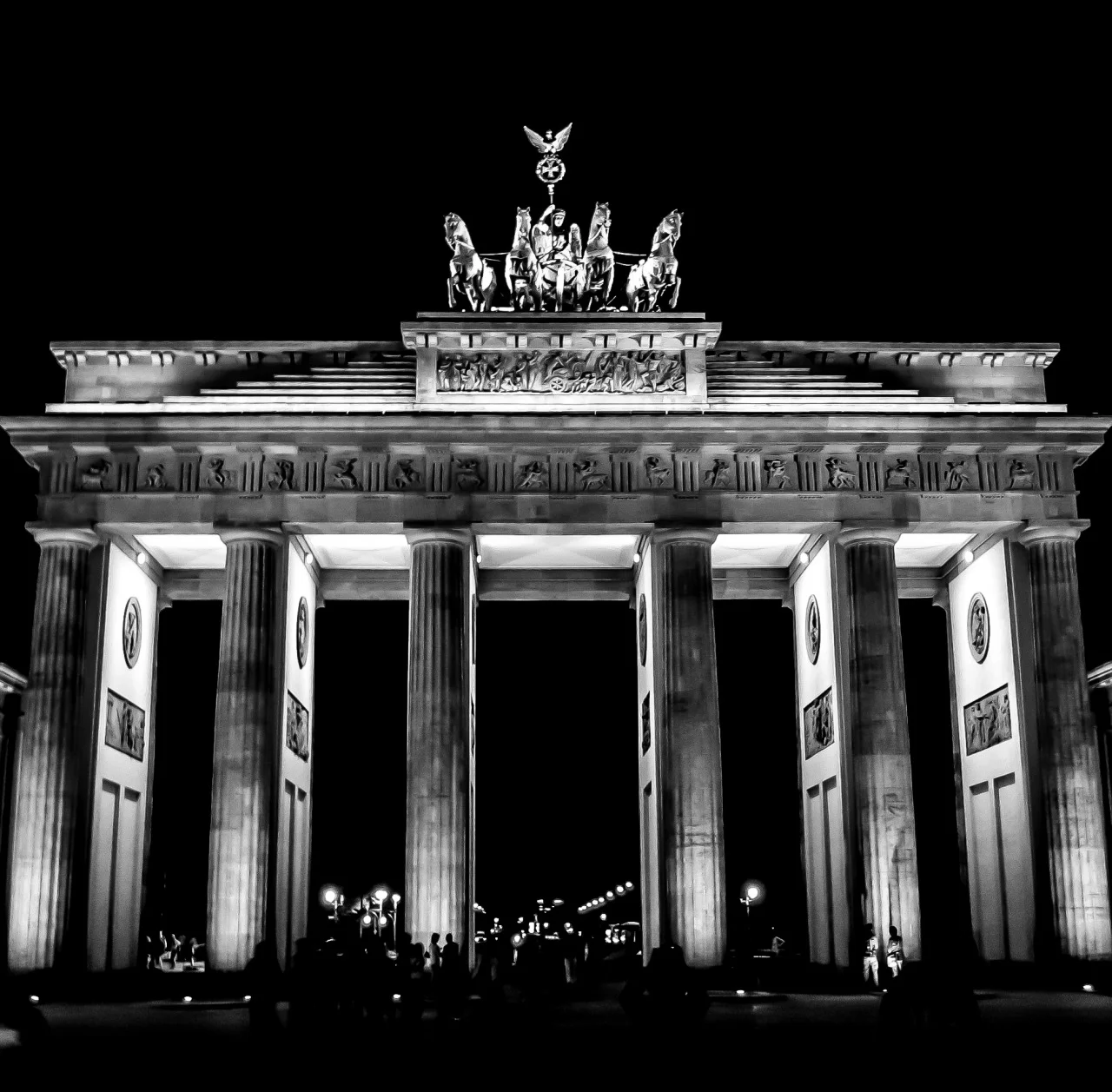 brandenburg gate - berlin, germany