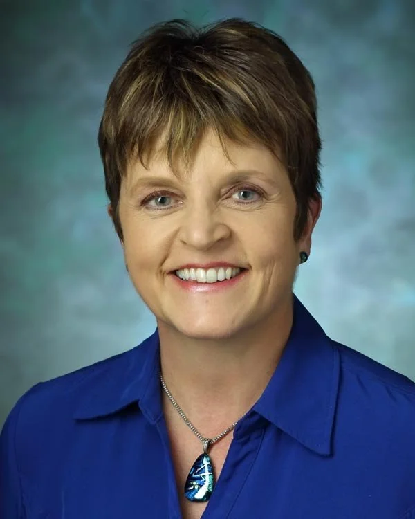 FOWLER-carolyn-portrait.jpg