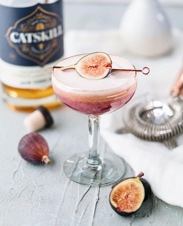 Happy World Cocktail Day! We&rsquo;re celebrating with one of our favorites, the Honey I Fig-ured, created by @thesocialsipper. 🐝⠀
⠀
2 figs⠀
1/4 oz honey⠀
2 oz Catskill Provisions NY Honey Rye Whiskey⠀
1 egg white ⠀
Juice of half a lemon⠀
2 dashes P