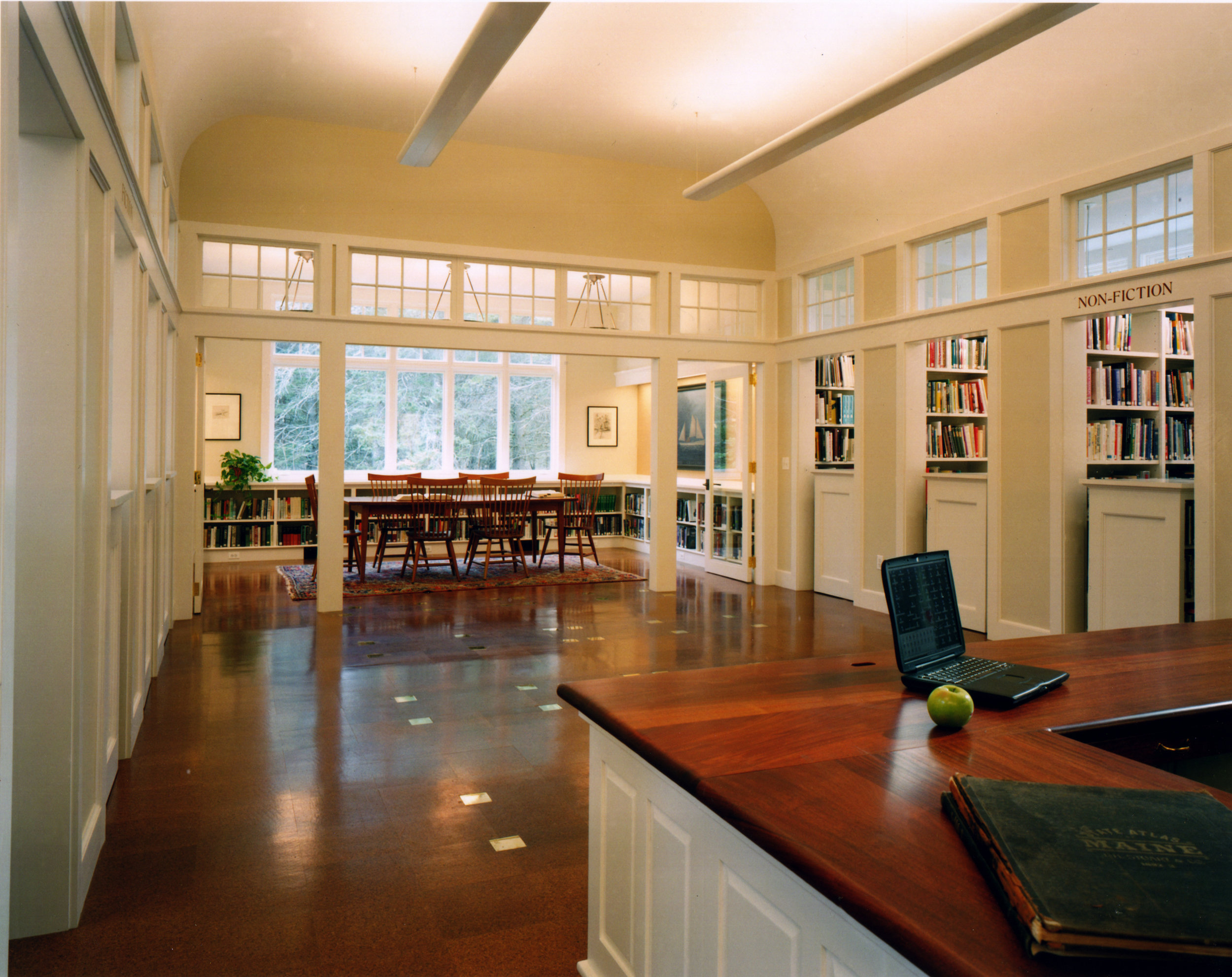 bookshelvesin.jpg