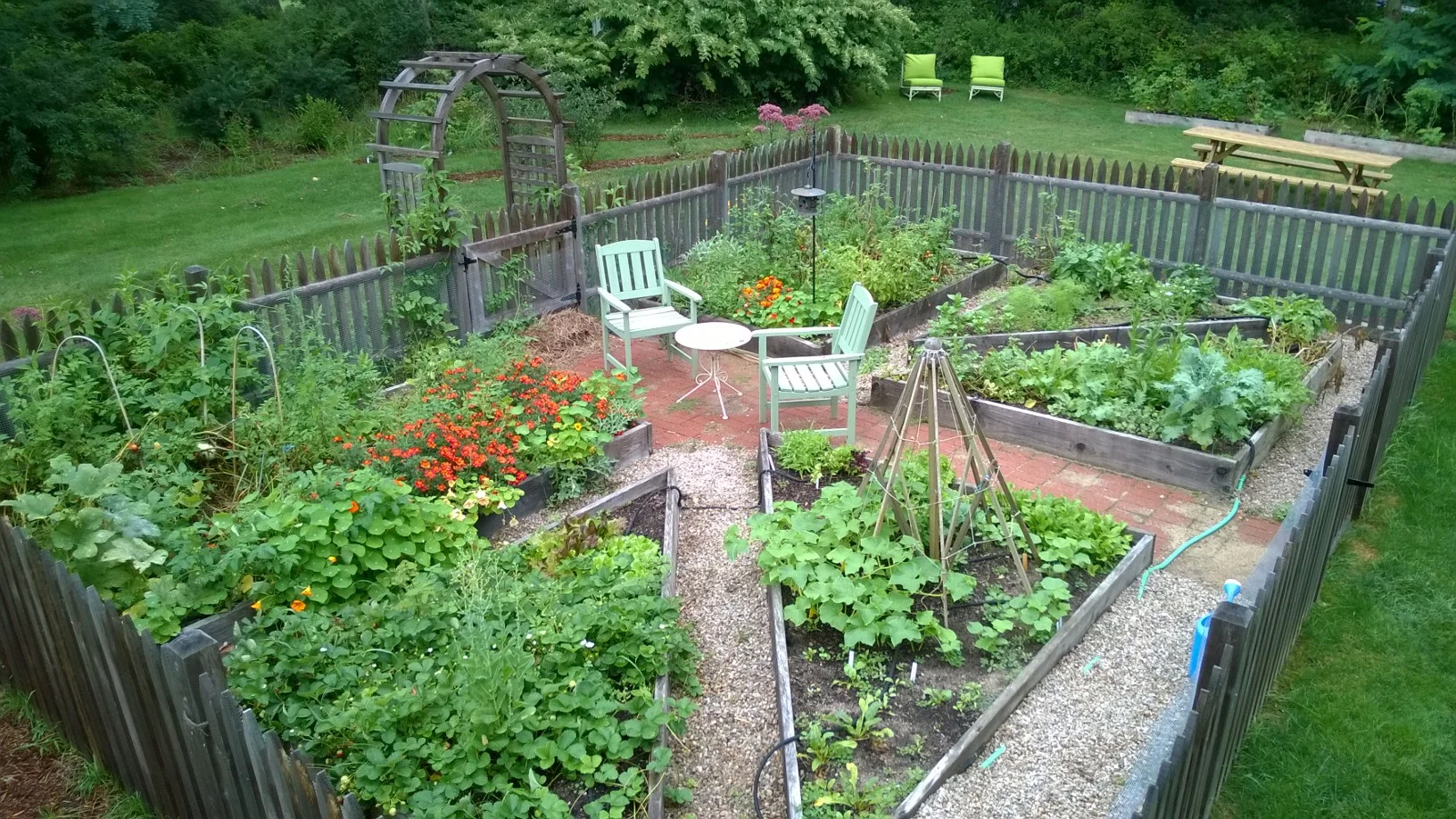 CapeCodGarden1.jpg