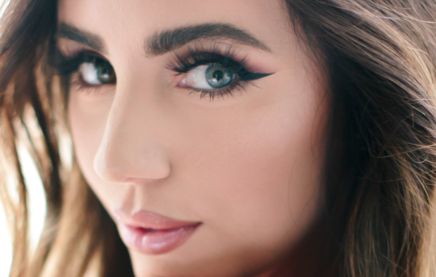 Let's Talk About Lashes!!