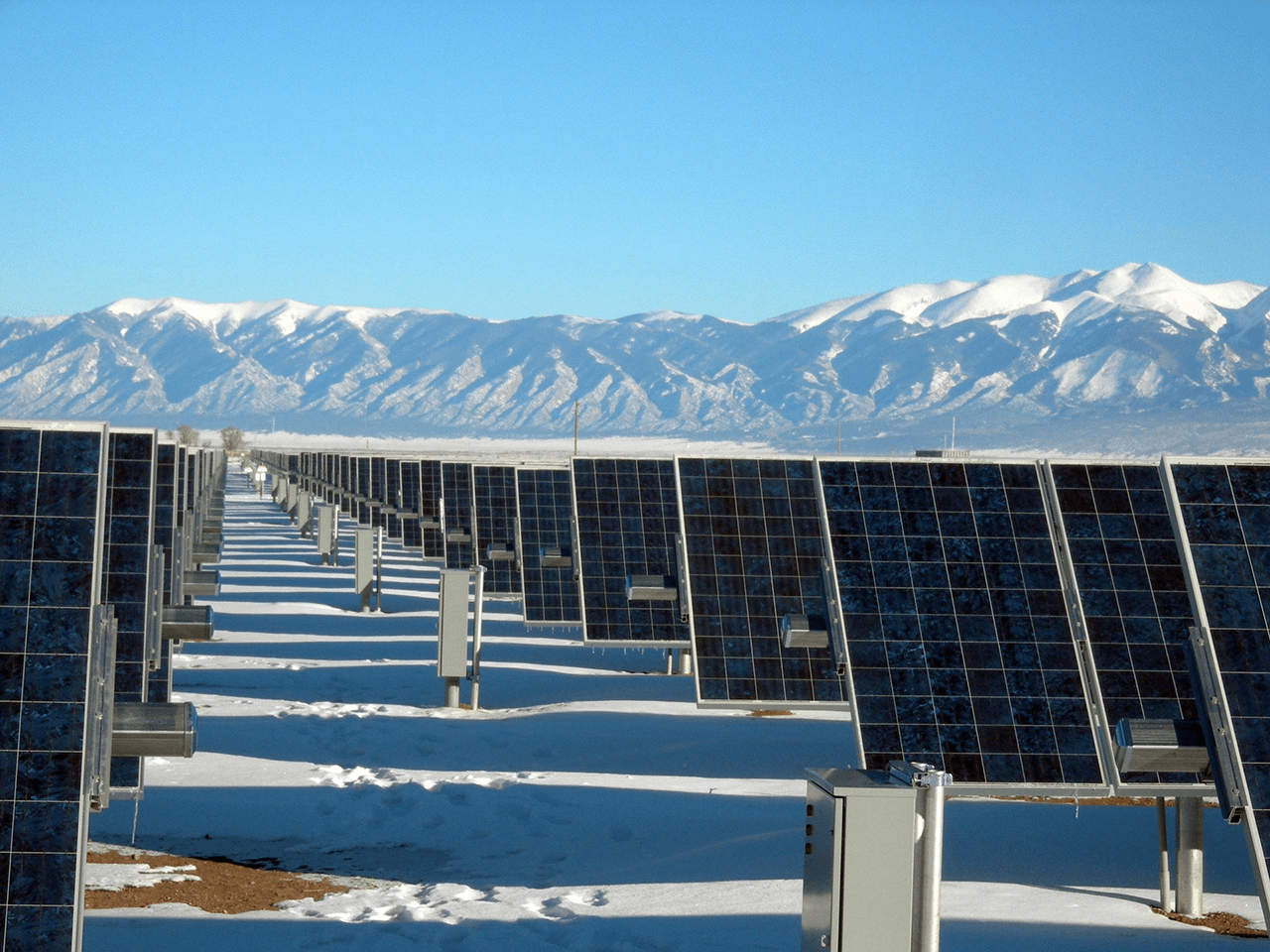 solar-panel-array-power-plant-electricity-power-159160-web.png