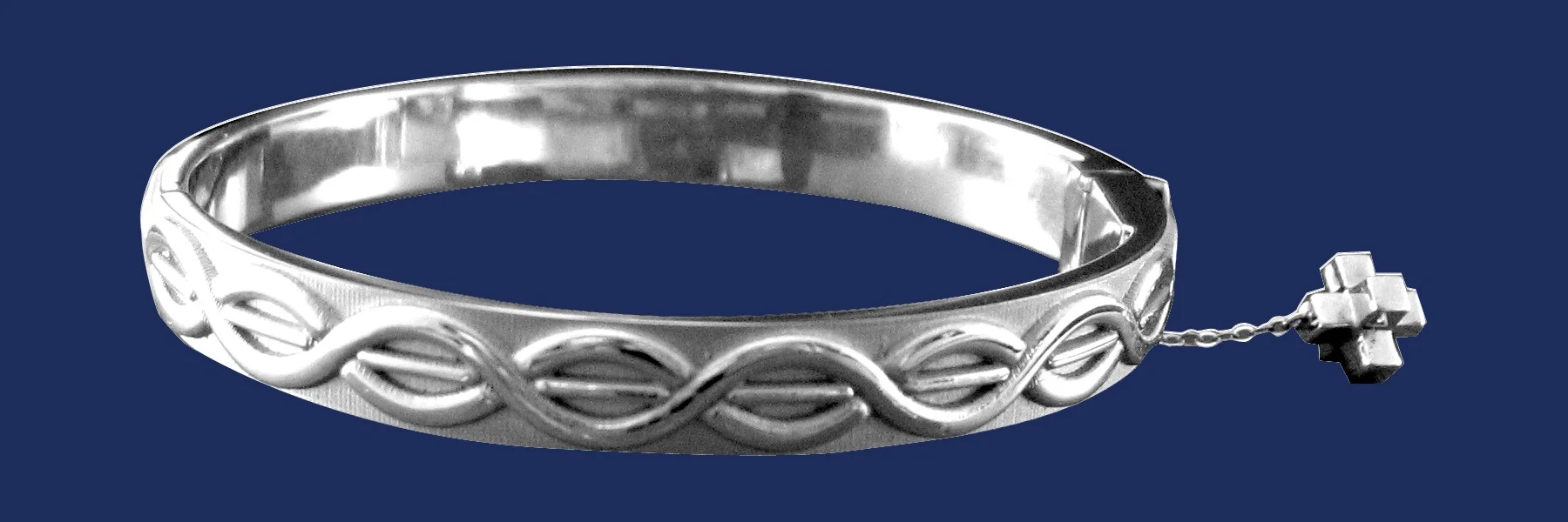 bracelet2.jpg