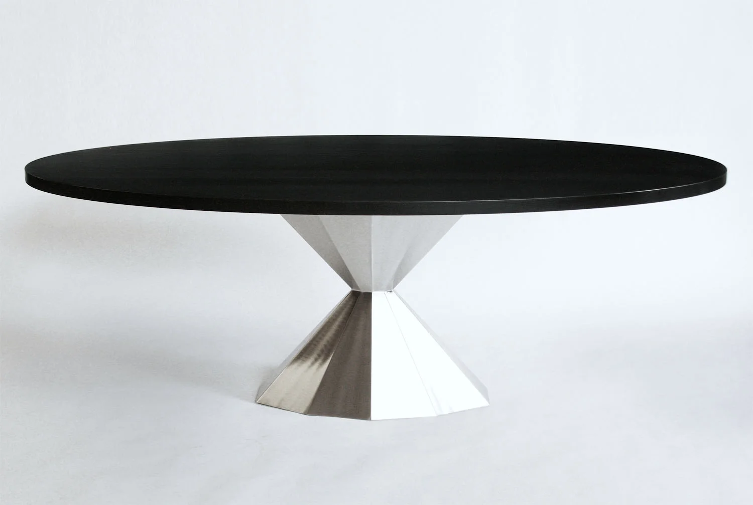 Elliptical 210 Table