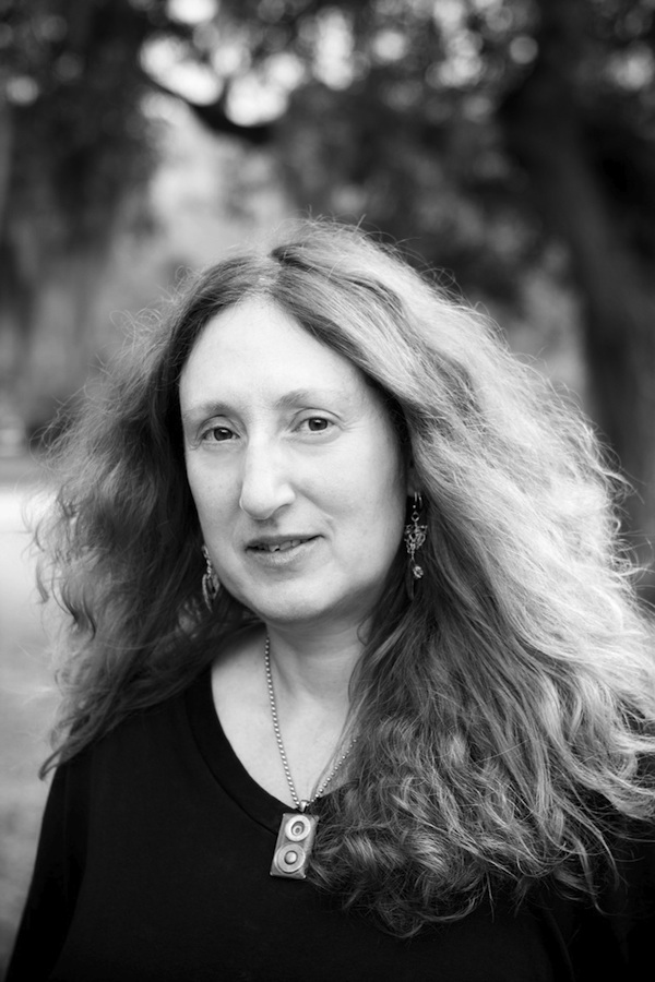Shira_Dentz_Author_Photosmall.jpg