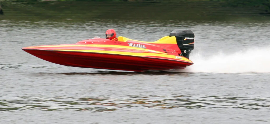 Allison Boats are race boats, pleasure and fishing boats, but all are based on the most efficient design possible. Darris has always designed for efficiency.