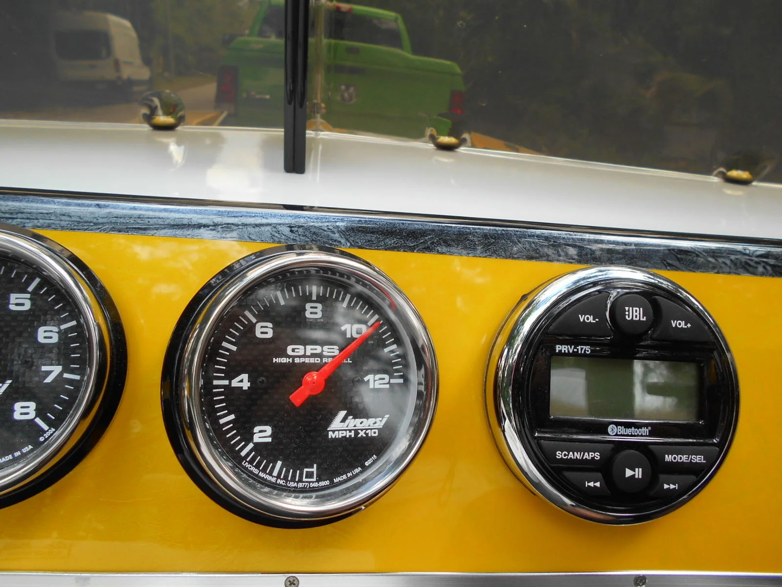 The black oversize Livorsi gauges really look striking against the yellow dash.