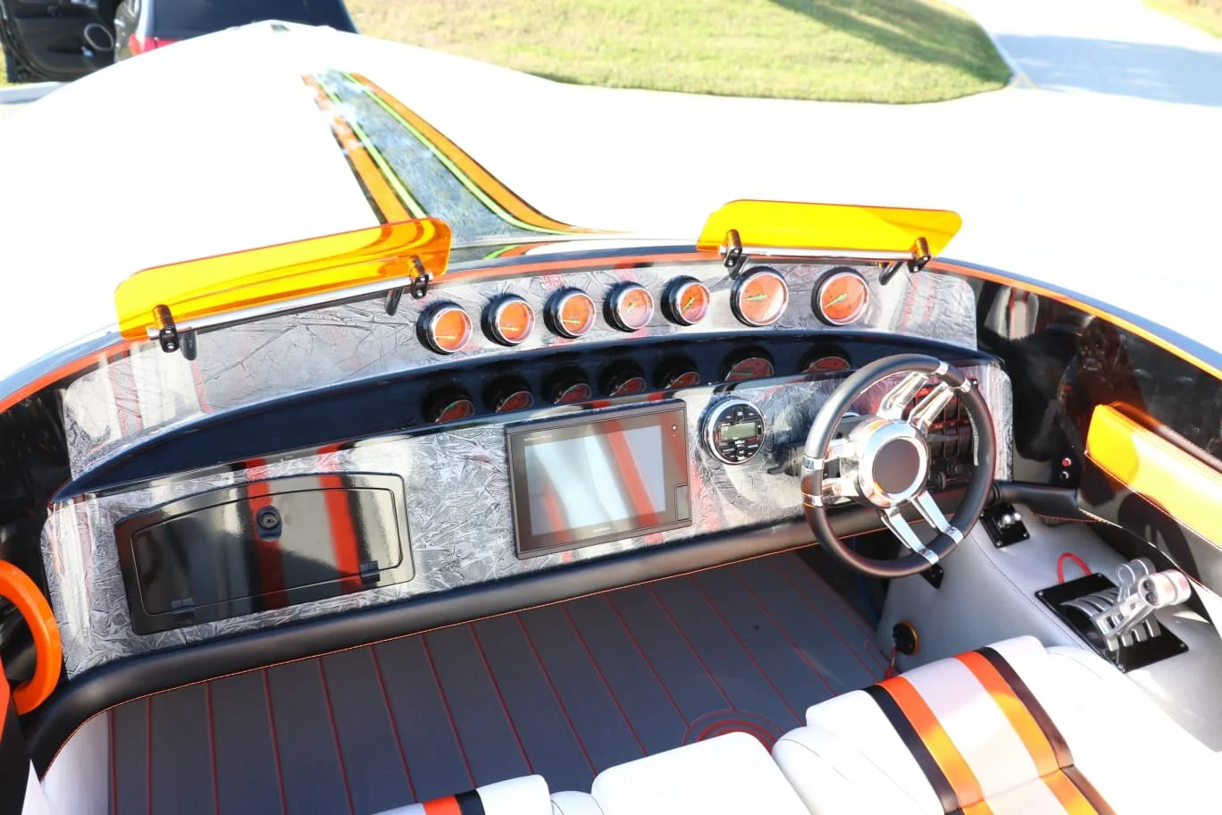 Tuff 28 close dash 1.jpeg