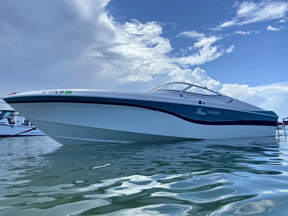 Burning Hot Wellcraft Nova Spyder 230: Bargain Sport Boat — Wave