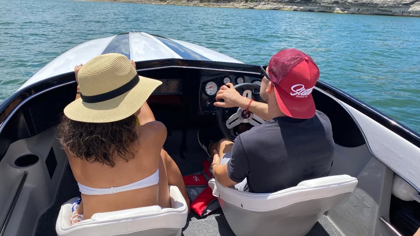 Getting the Allison ready for summer and hoping to run it more. The Allison meetup is next week in Tennessee. 
#wavetowave
#fastboats  #allisonboats