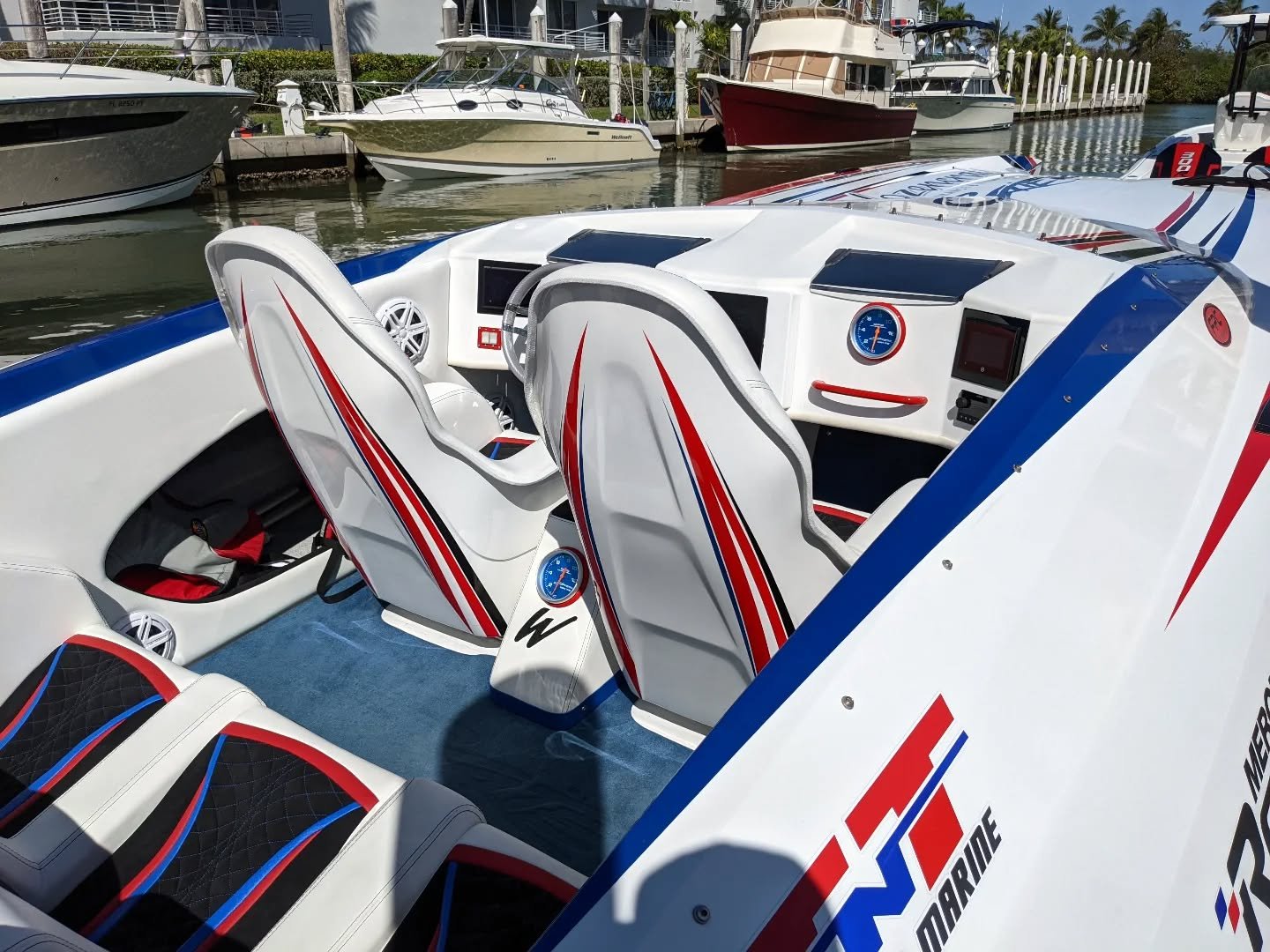 Happy 4th. Red white and blue Skater. 
#wavetowave #fastboats #skaterboats #mercuryracing