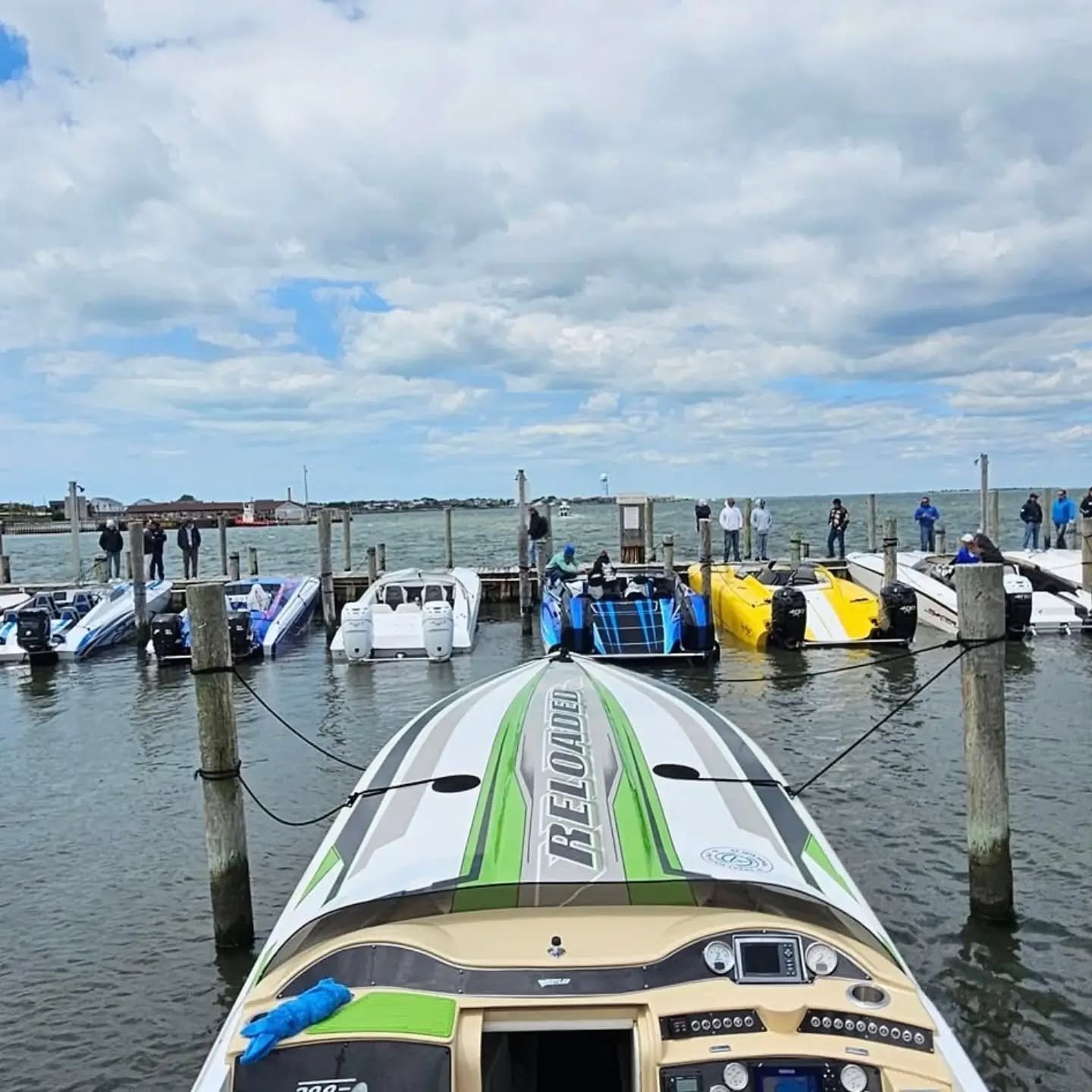 The Great South Bay poker run is returning after a successful run last year. May 30th, the run sets off over 40 miles and will have over 60 boats. Link in bio
#wavetowave #fastboats #gsbpokerrun