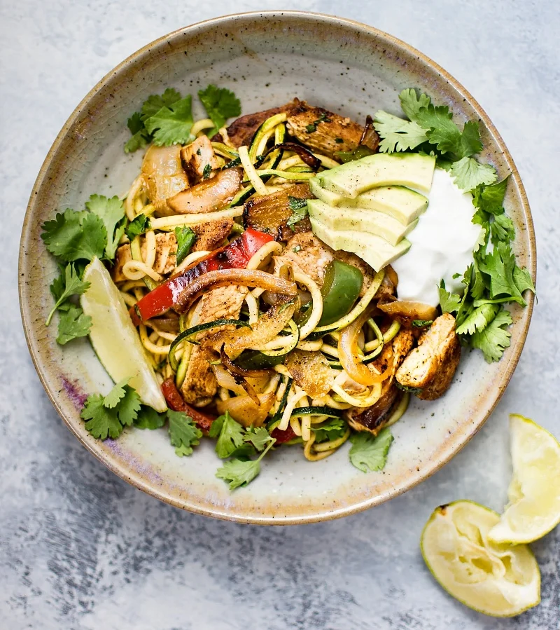 chicken-fajita-zoodle-bowls-7-680x1020@2x.jpg