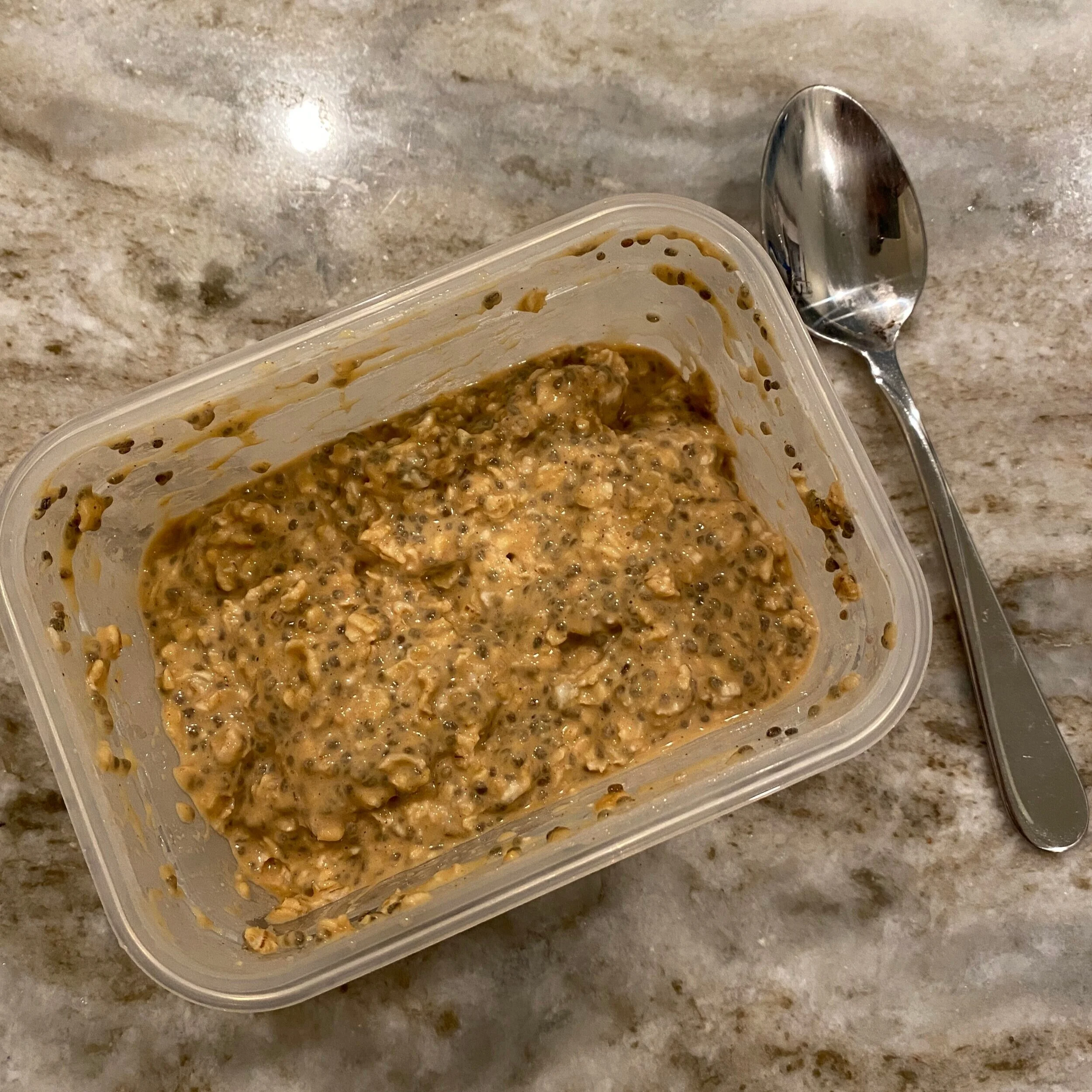 Cinnamon Peanut Butter Overnight Oats