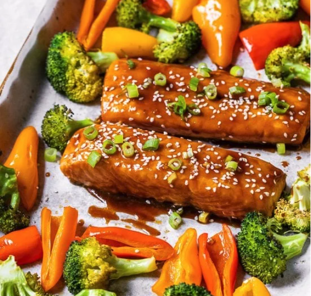 Teriyaki Salmon and Broccoli with Rice