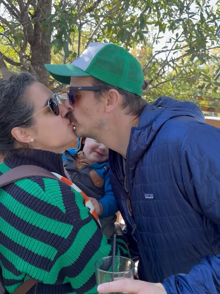 get you a baby who looks at you the way ziggy looks at us when we kiss 👩🏻&zwj;❤️&zwj;💋&zwj;👨🏻 the cutest afternoon with cousins at @birdieseastside