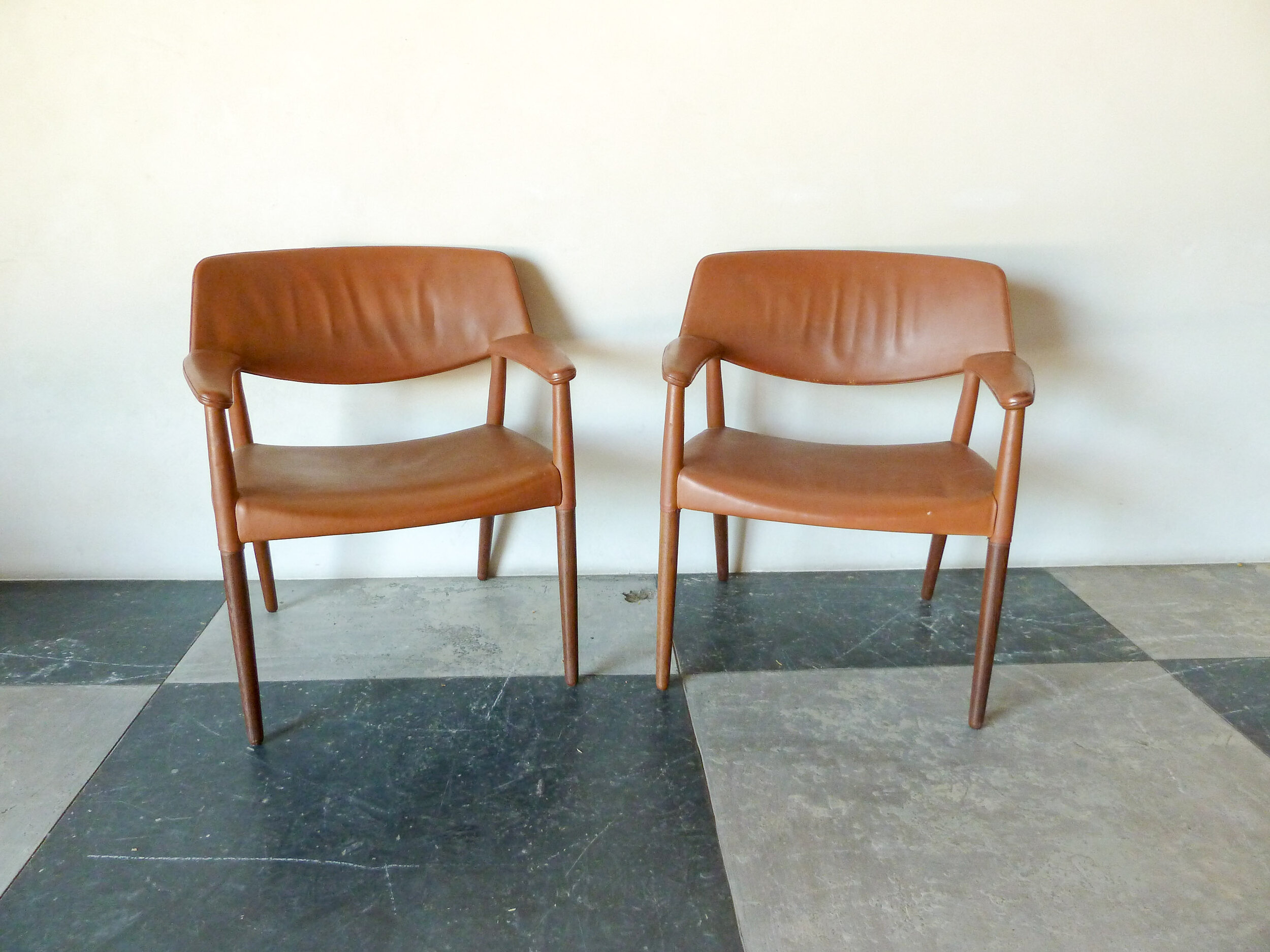 Brown Leather Arm Chairs by Ejner Larsen &amp; Aksel Bender Madsen - 2