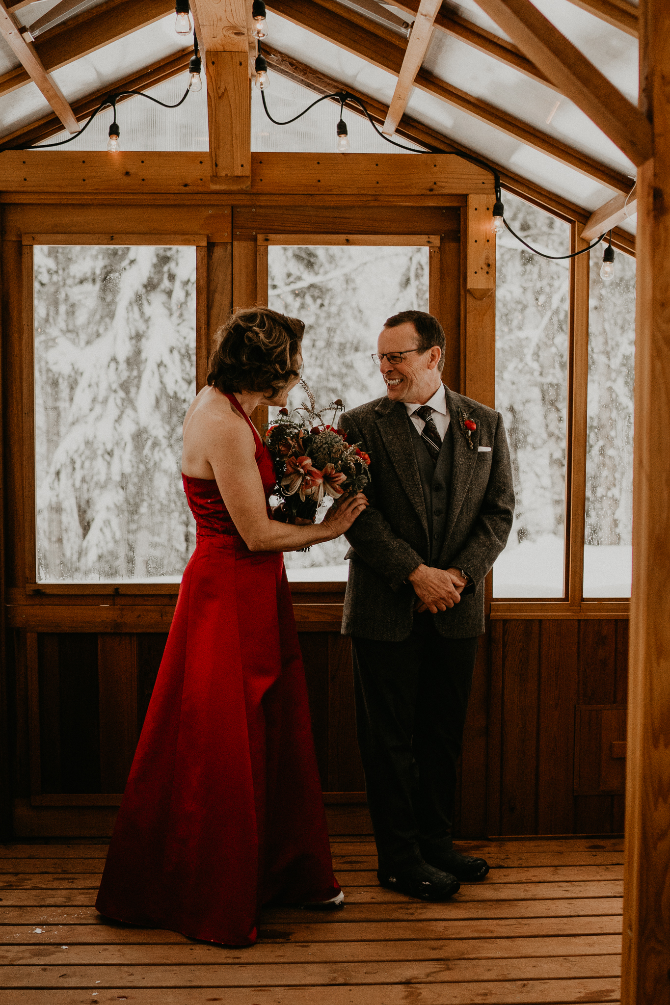 Mount-Rainier-Snow-Winter-Elopement-Adventure-Photographer2-78.jpg