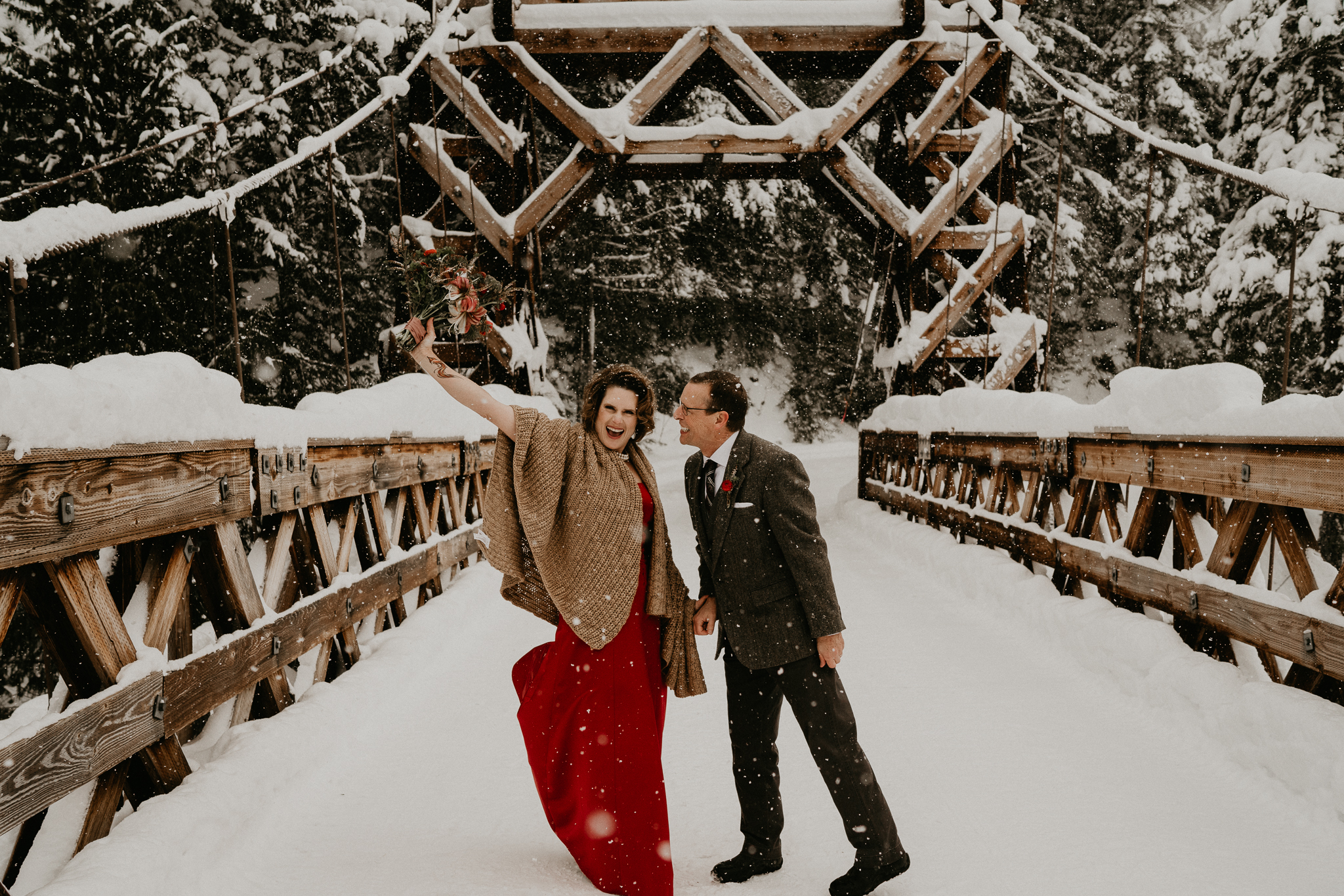 Mount-Rainier-Snow-Winter-Elopement-Adventure-Photographer2-51.jpg