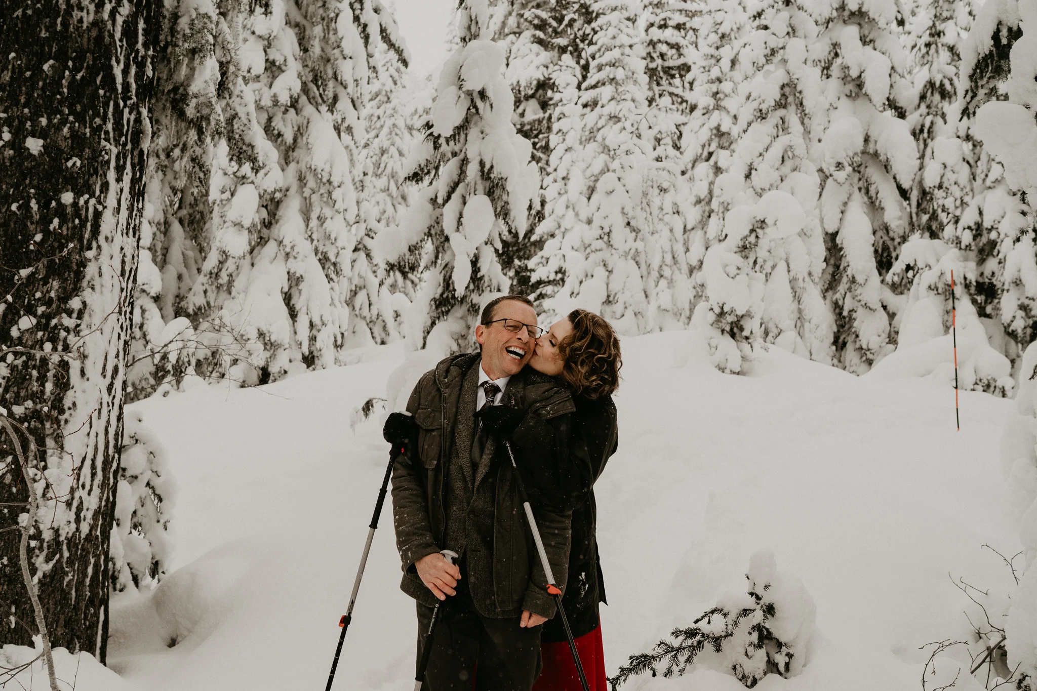 Mount-Rainier-Snow-Winter-Elopement-Adventure-Photographer2-58.jpg