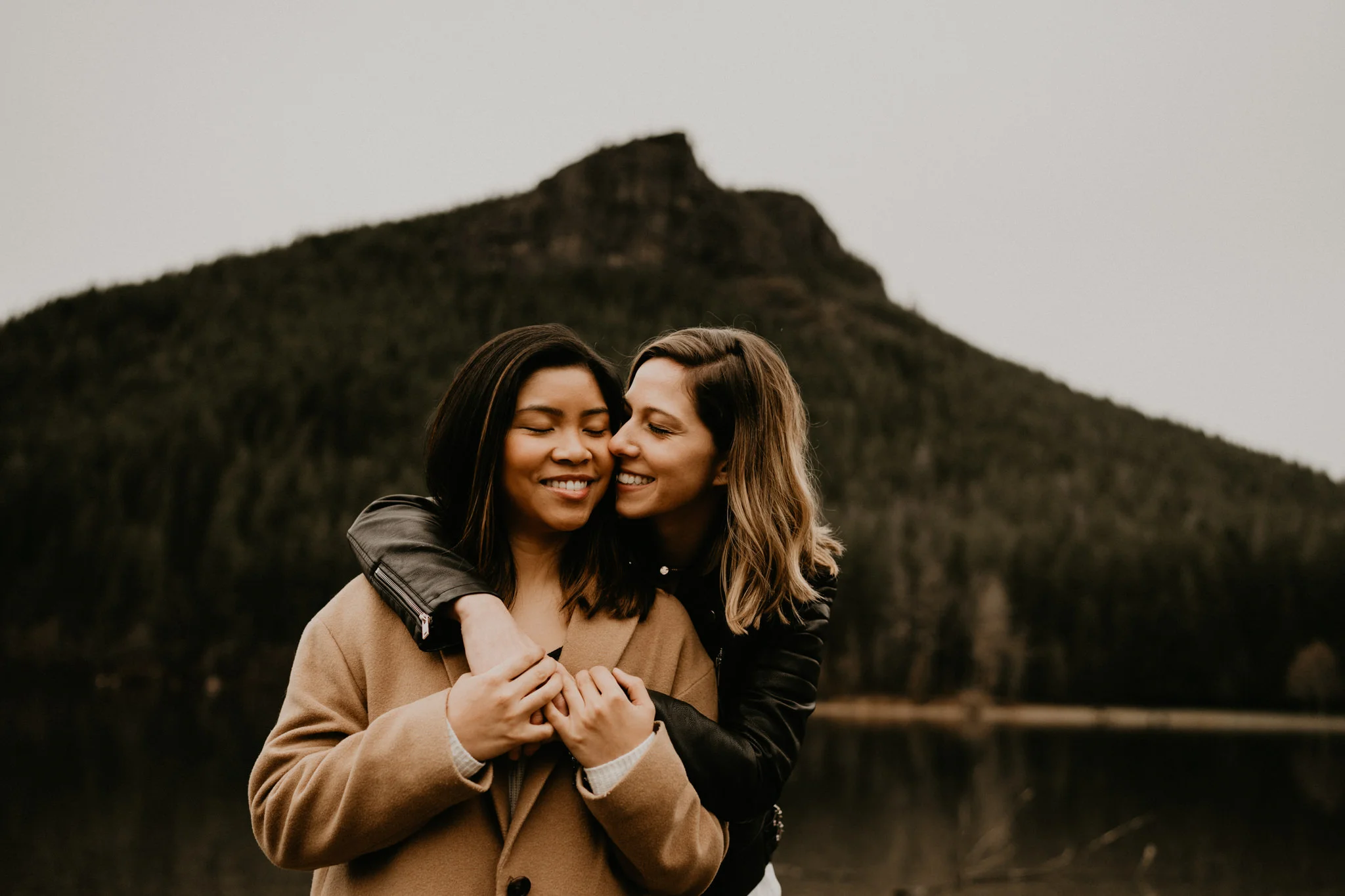 Snoqualmie Pass Seattle Tacoma Washington Portland Oregon Engagement Elopement Wedding Photographer Snow Gold Creek Pond Lake Rattlesnake Hiking Trail Ledge-11.jpg