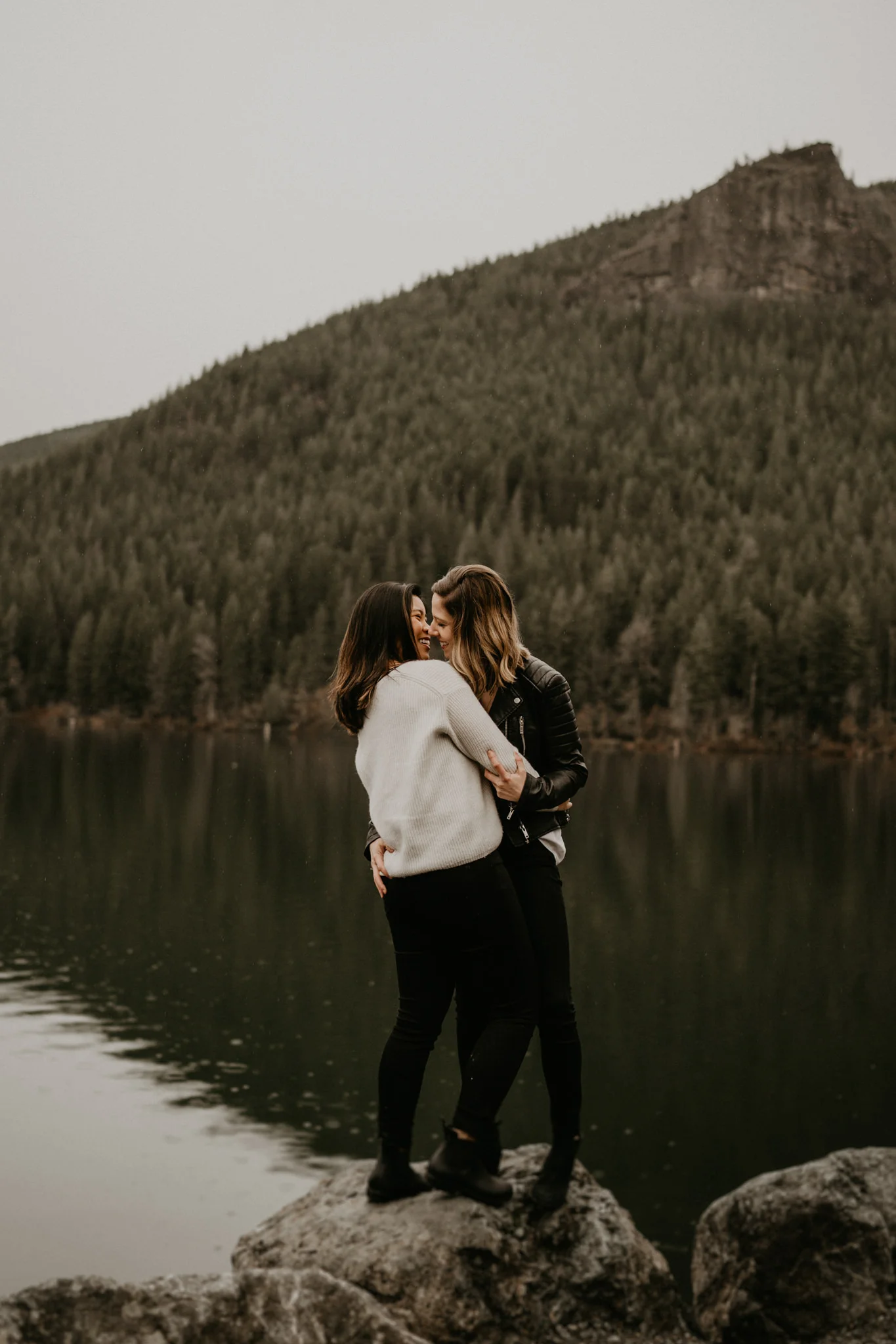 Snoqualmie Pass Seattle Tacoma Washington Portland Oregon Engagement Elopement Wedding Photographer Snow Gold Creek Pond Lake Rattlesnake Hiking Trail Ledge-19.jpg