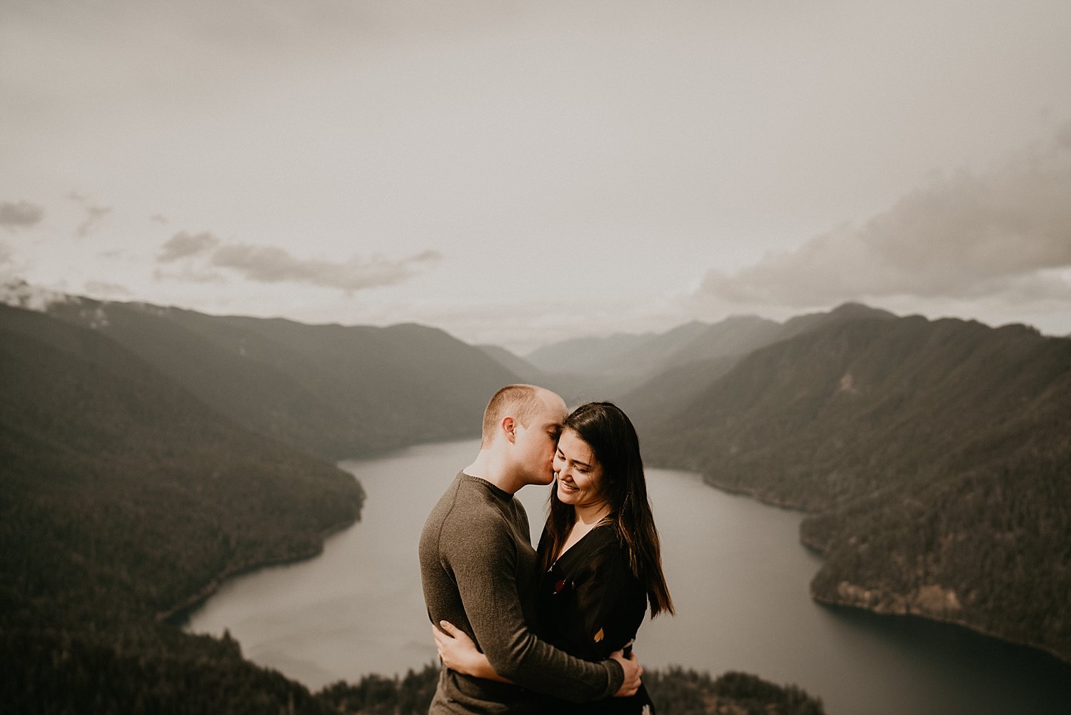 Mount storm king engagement photos olympic peninsula port angeles washington wedding seattle elopement photographer henry tieu photography stunning view hike