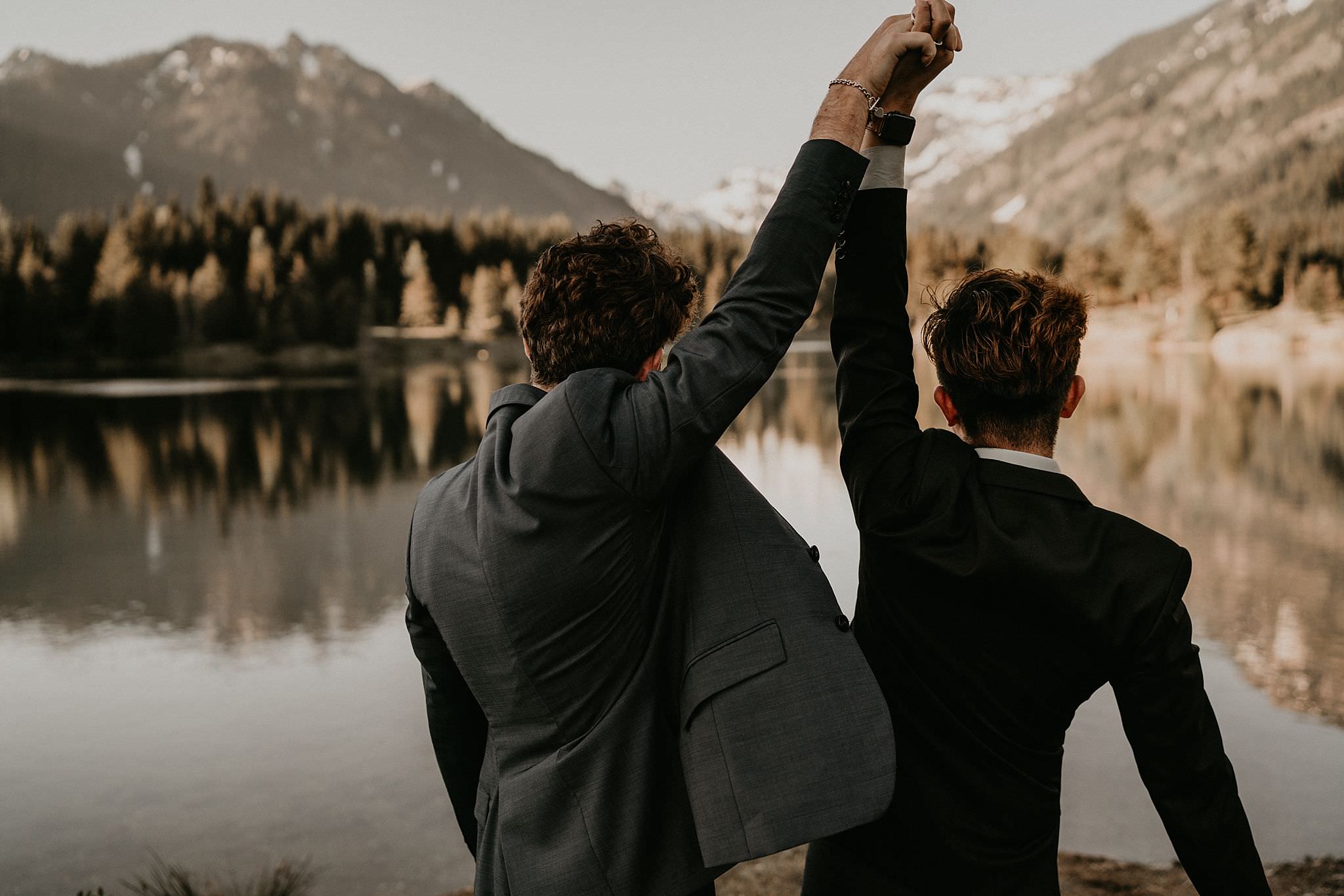 Gold-Creek-Pond-Elopement-Pacific-Northwest-Washington-Mountain-LGBT-Gay-Wedding_0025.jpg