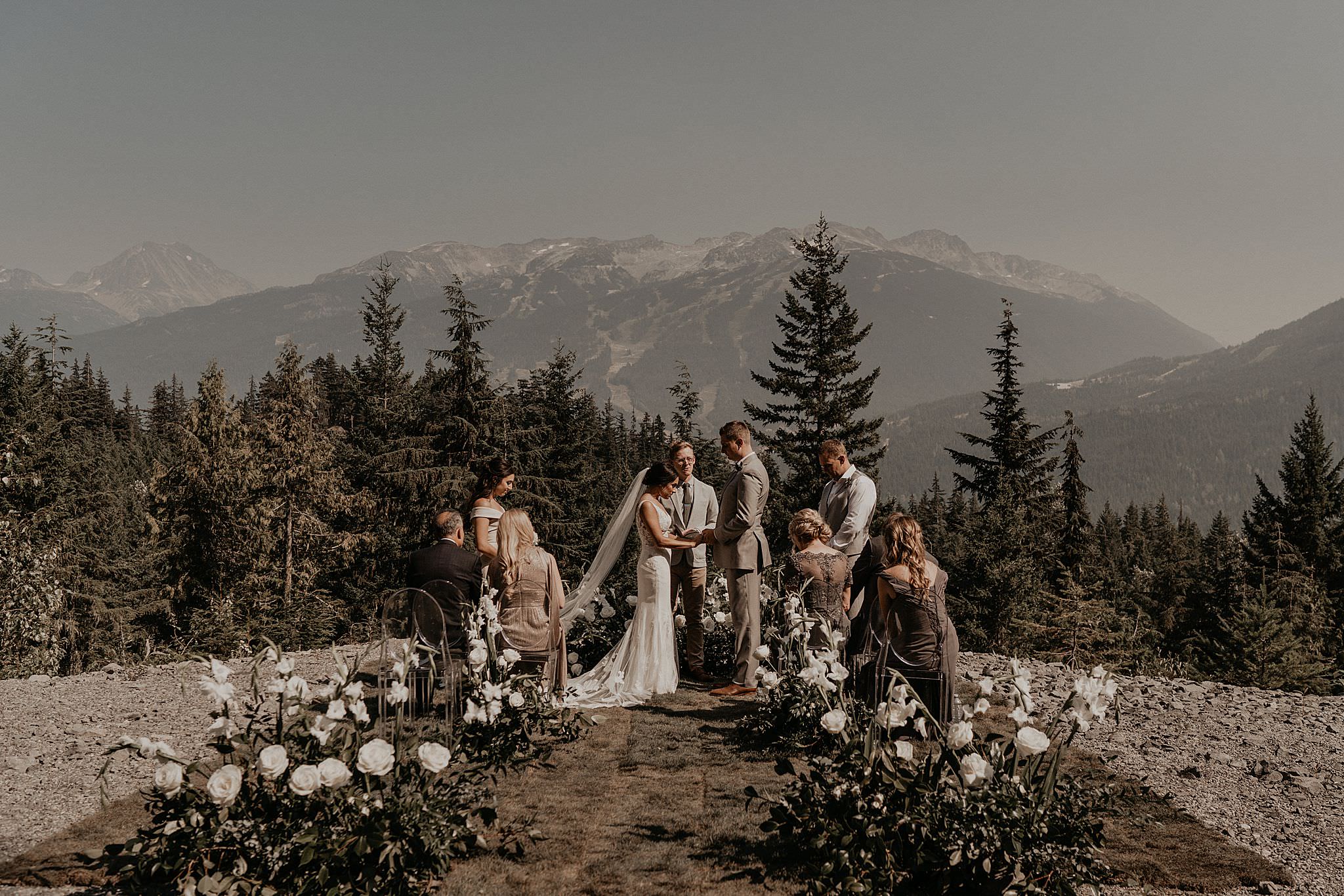 whistler-mountain-helicopter-elopement-wedding_0065.jpg