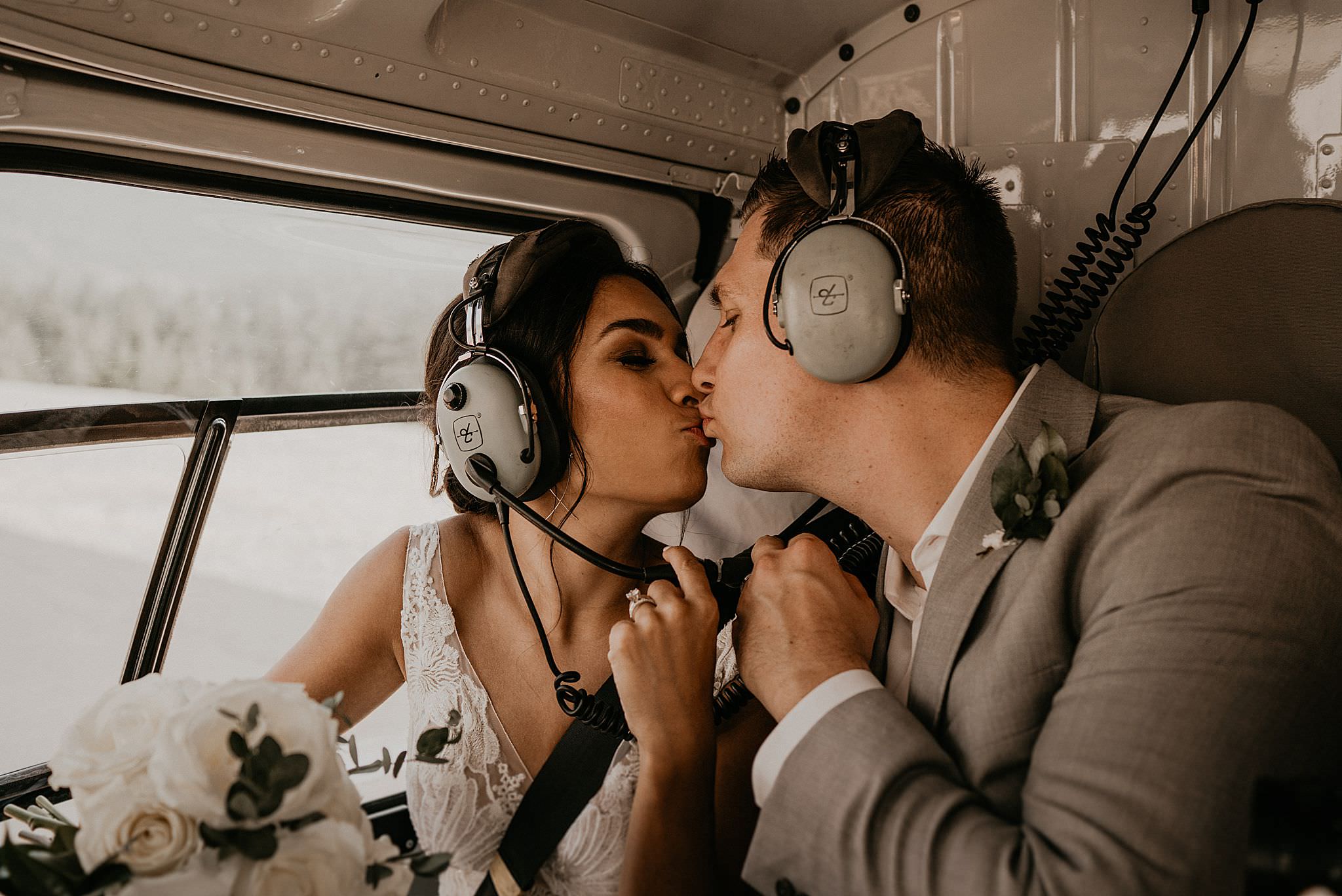 whistler-mountain-helicopter-elopement-wedding_0080.jpg