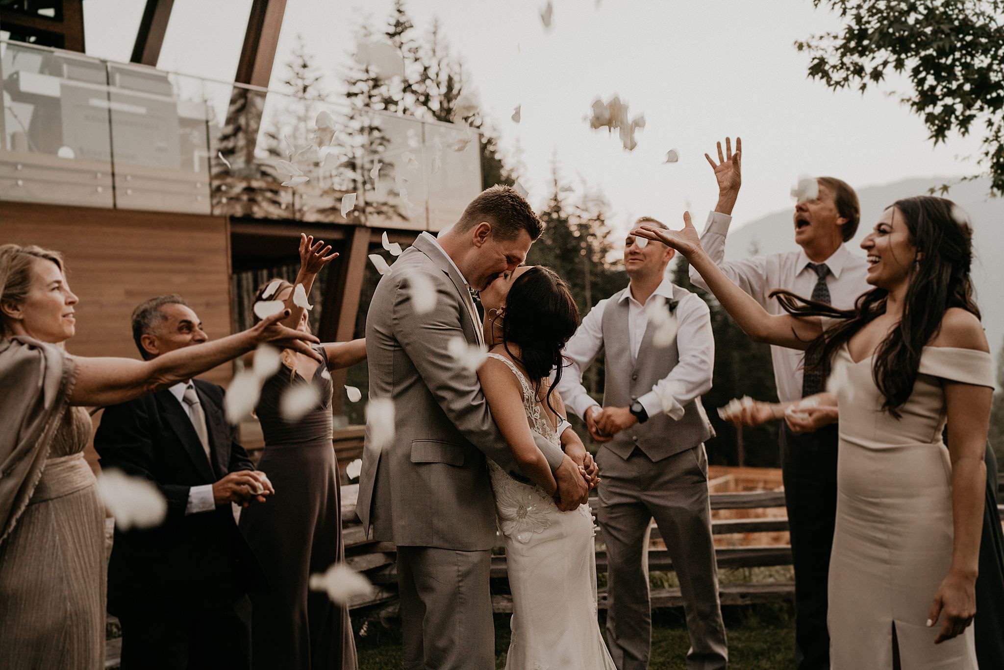 whistler-mountain-helicopter-elopement-wedding_0166.jpg
