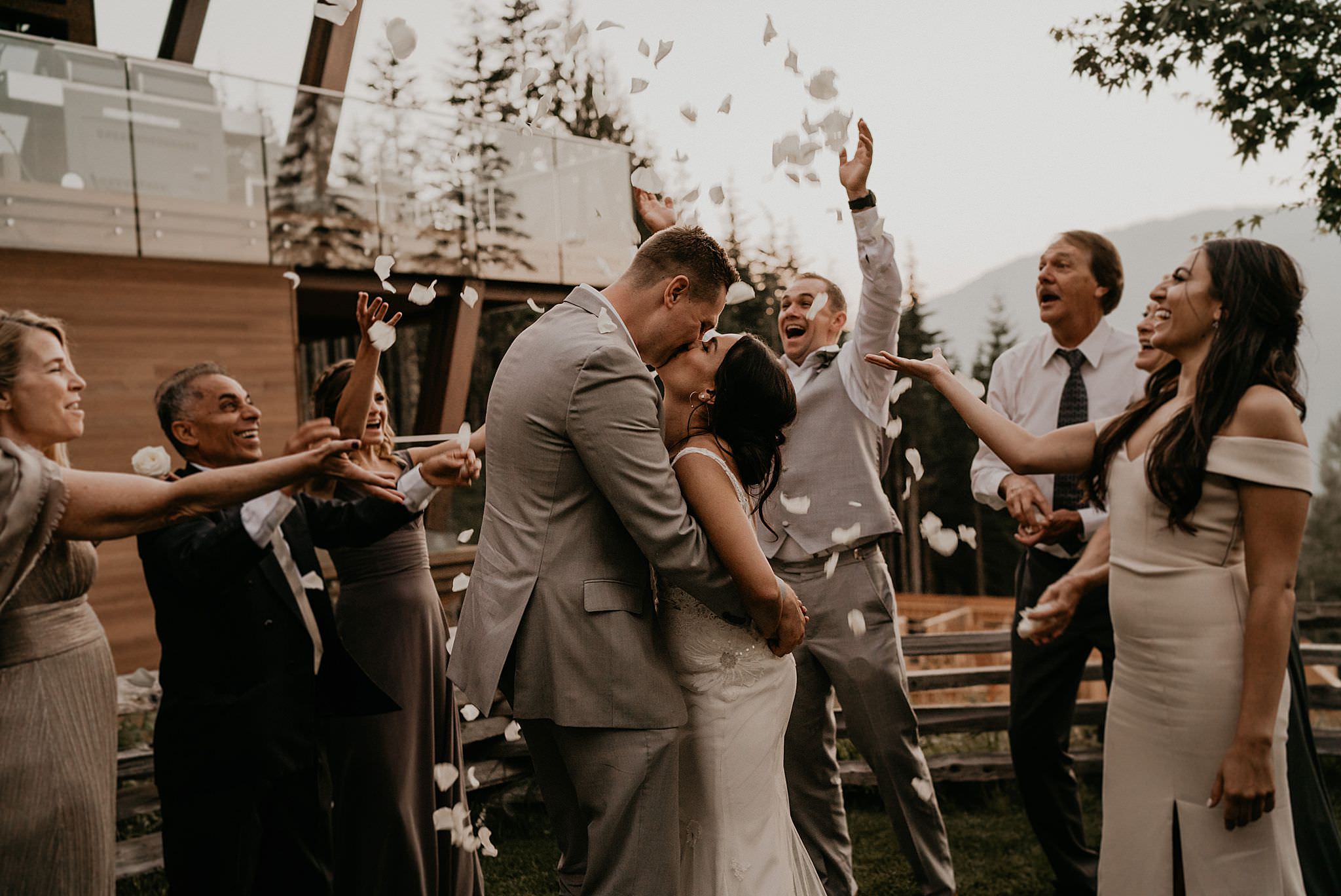 whistler-mountain-helicopter-elopement-wedding_0167.jpg