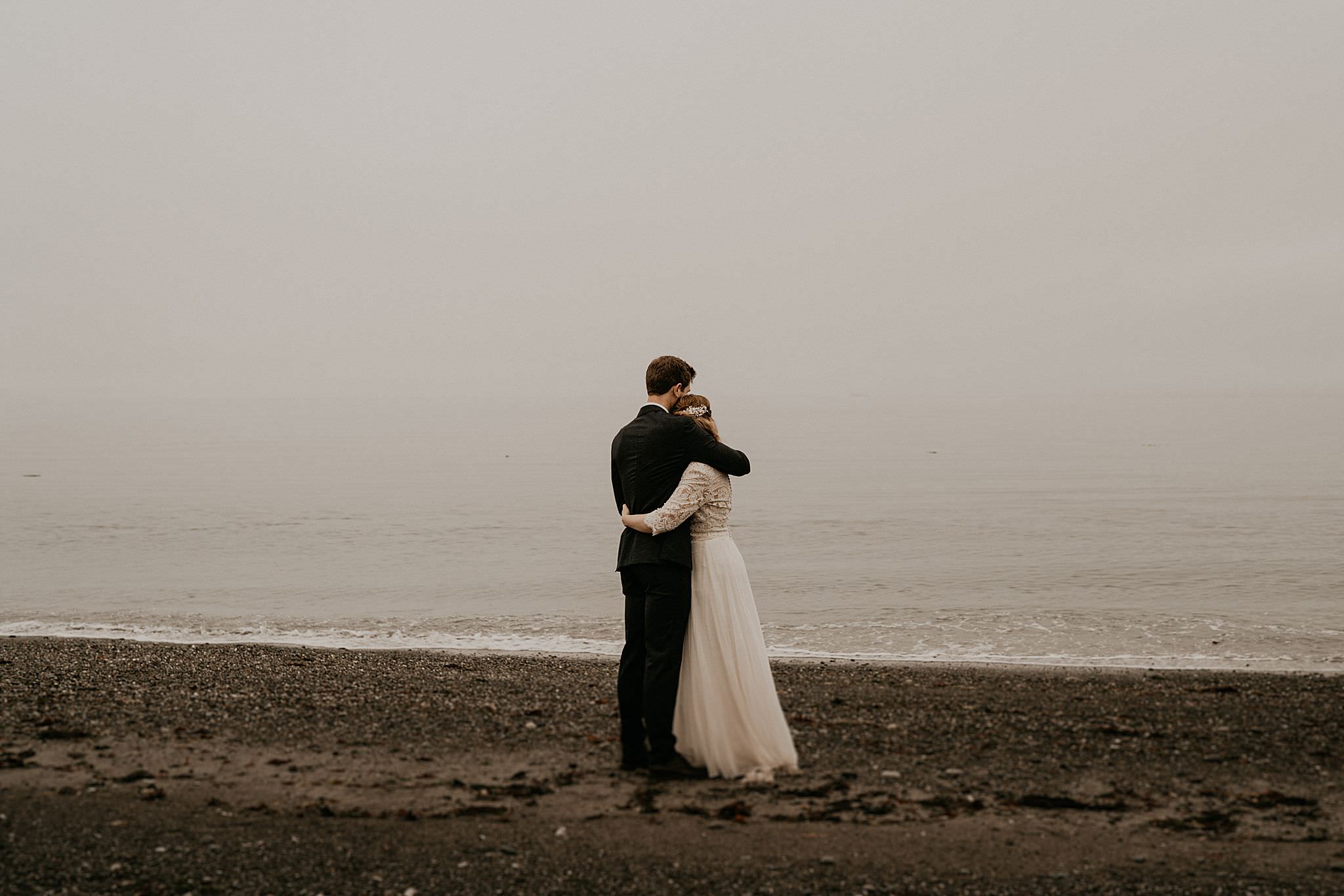 Intimate beach Washington coast wedding elopement on Whidbey island