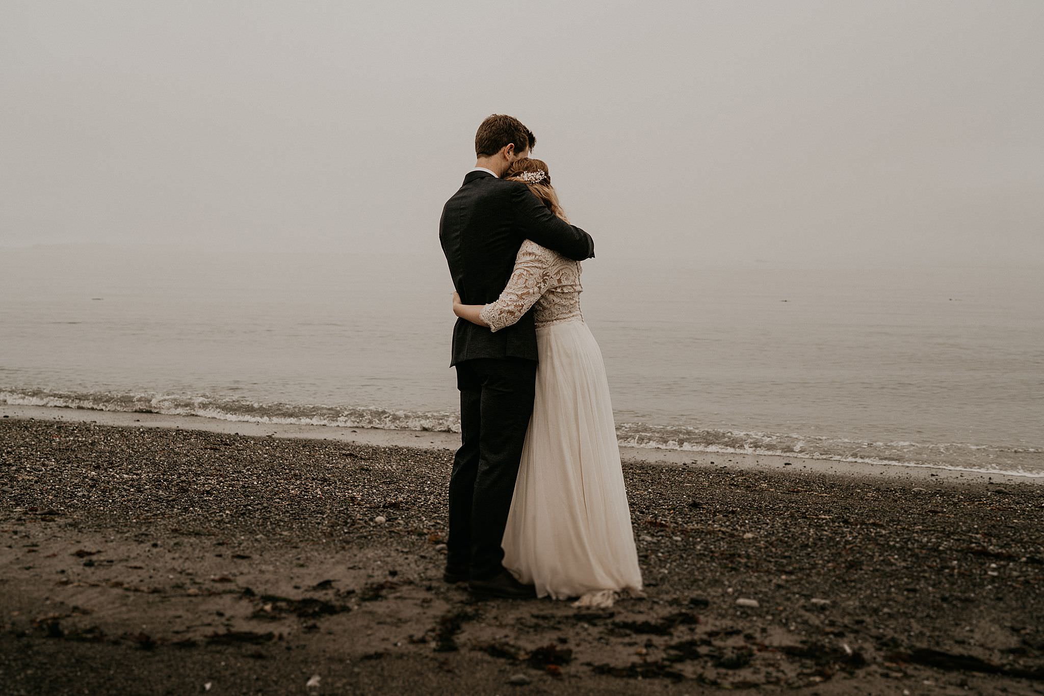 Intimate beach Washington coast wedding elopement on Whidbey island